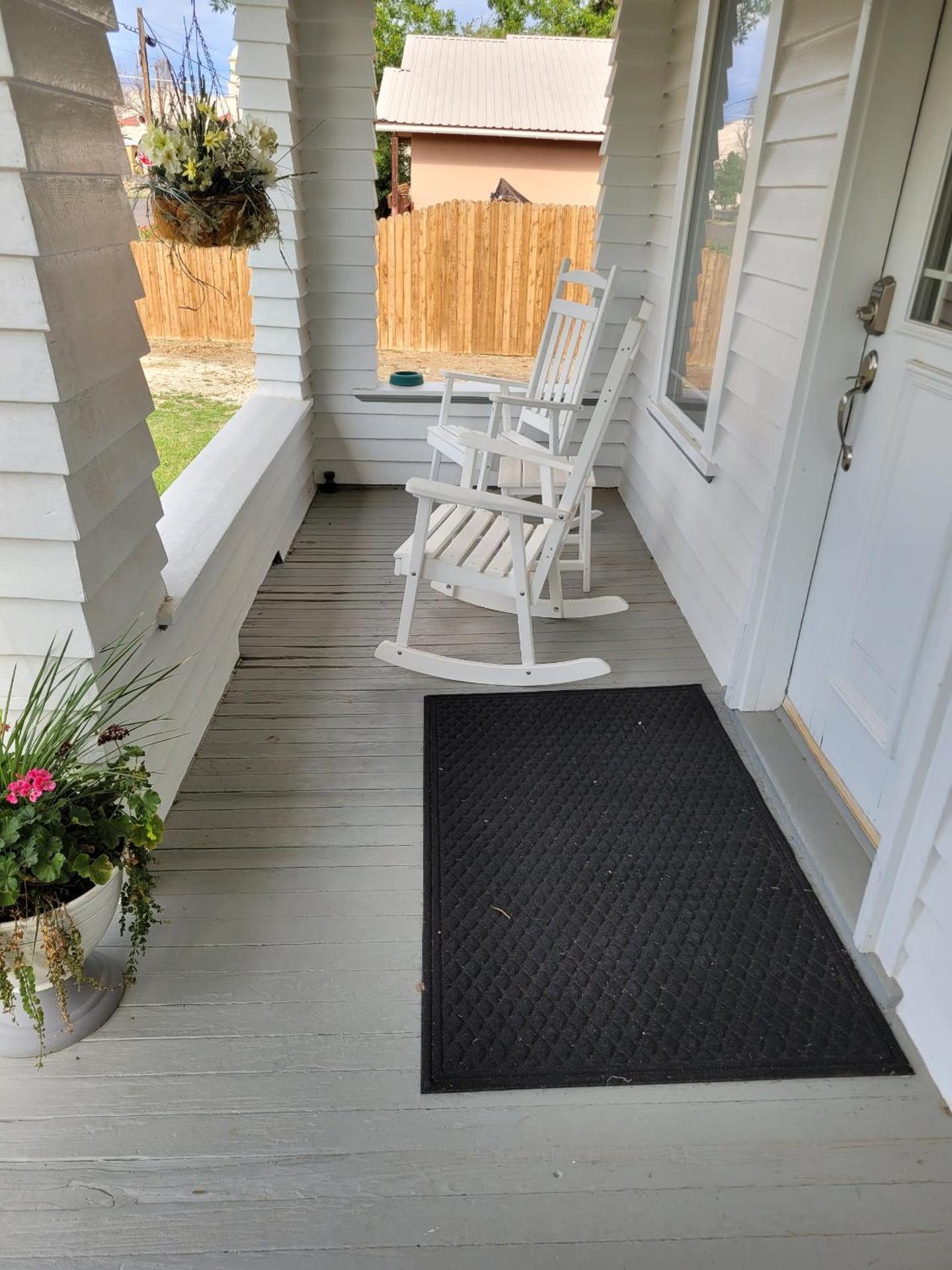 Holland House - Historic and Sophisticated