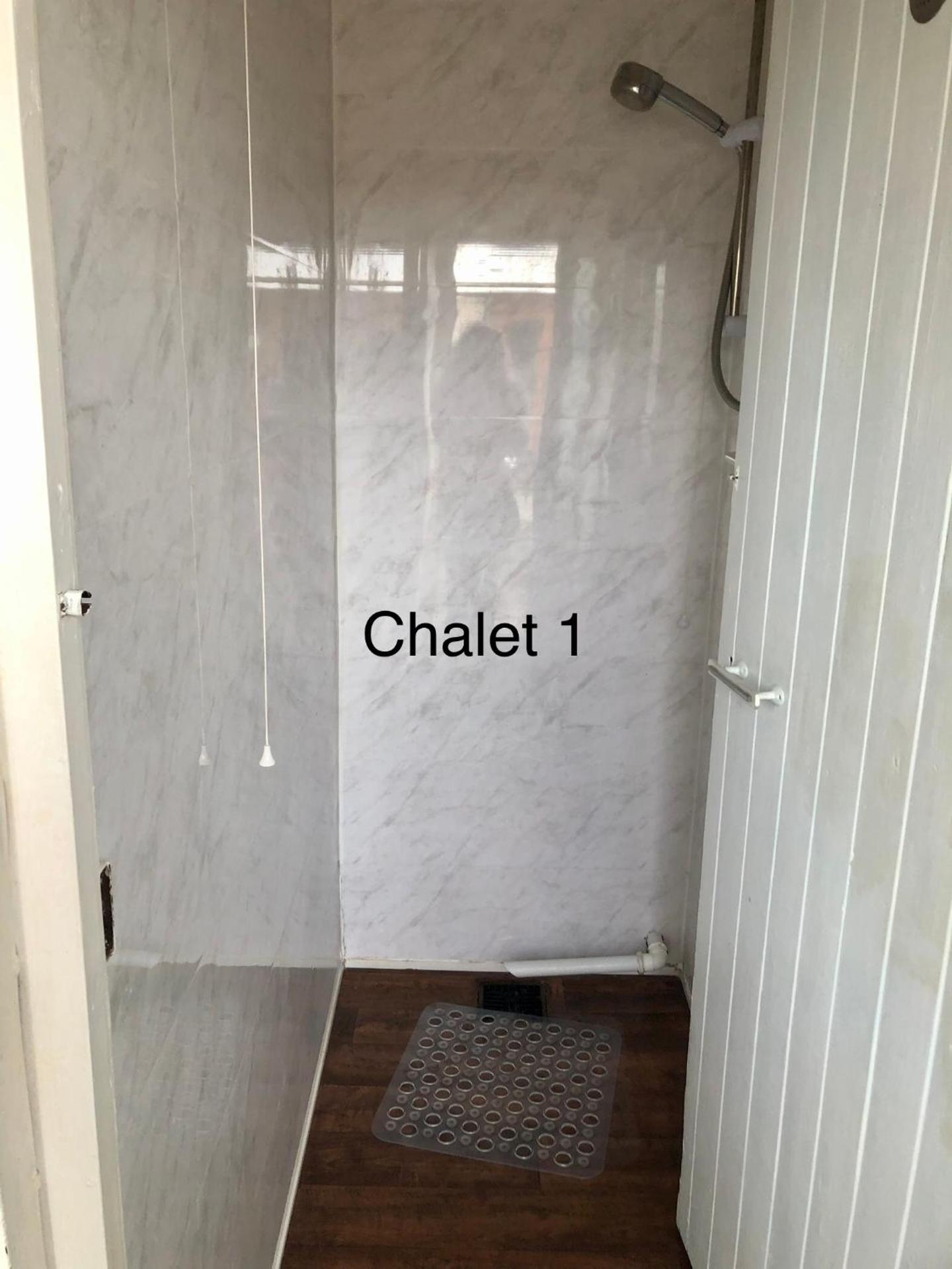 Atlanta Ceder Wood Chalet