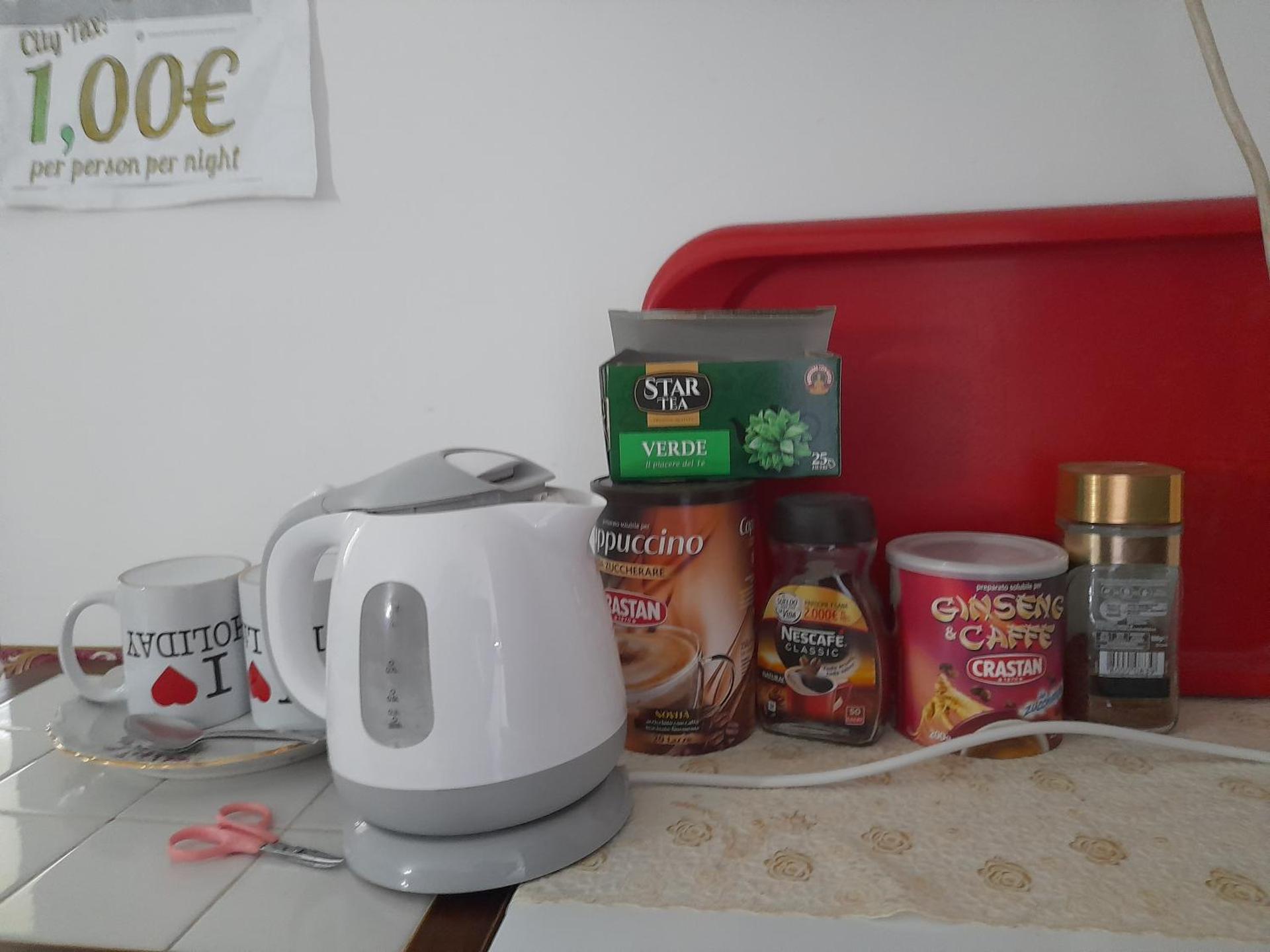 Coffee/tea facilities