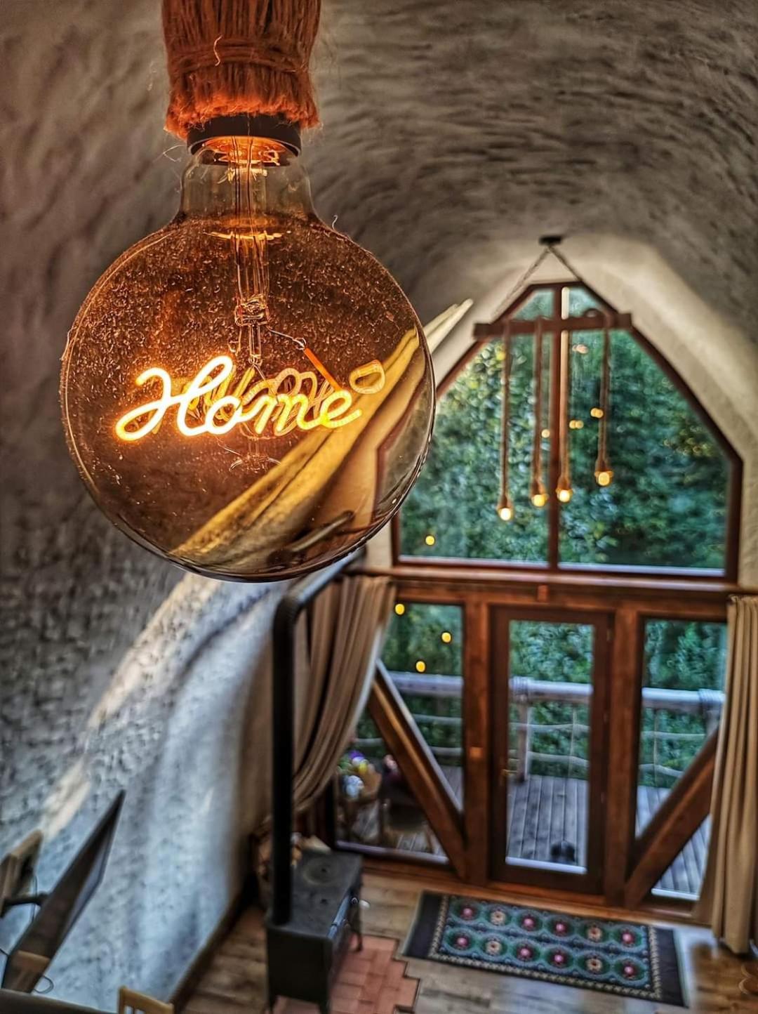 Căsuțele de sub Șipote