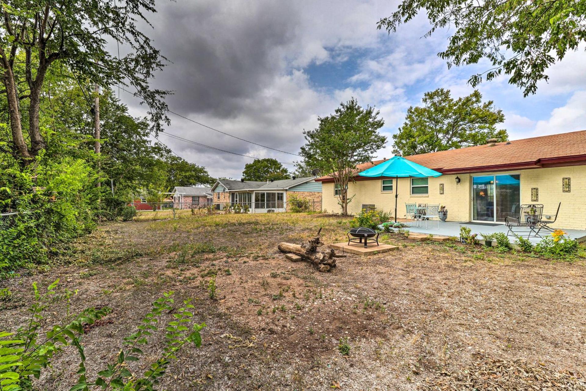 6 Mi to Fort Hood and Universities Killeen Home