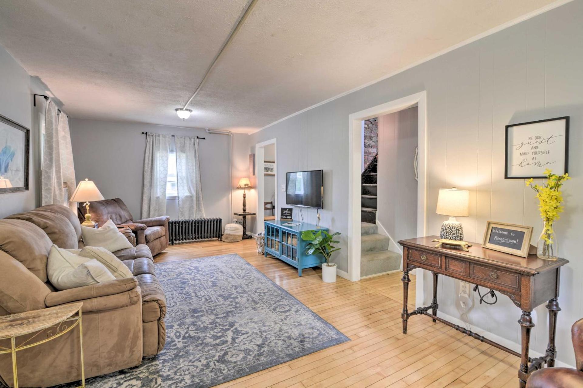 Enchanting Family House with Balcony Less Than 3 Mi to WVU!