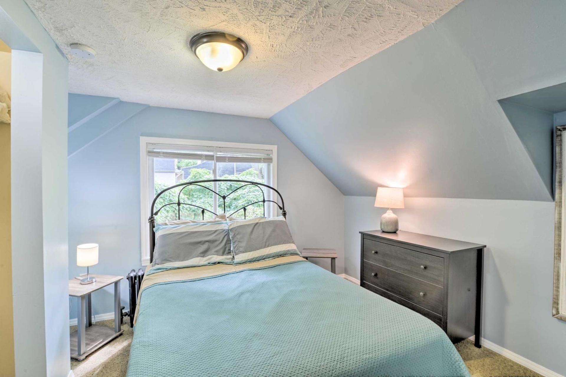 Enchanting Family House with Balcony Less Than 3 Mi to WVU!