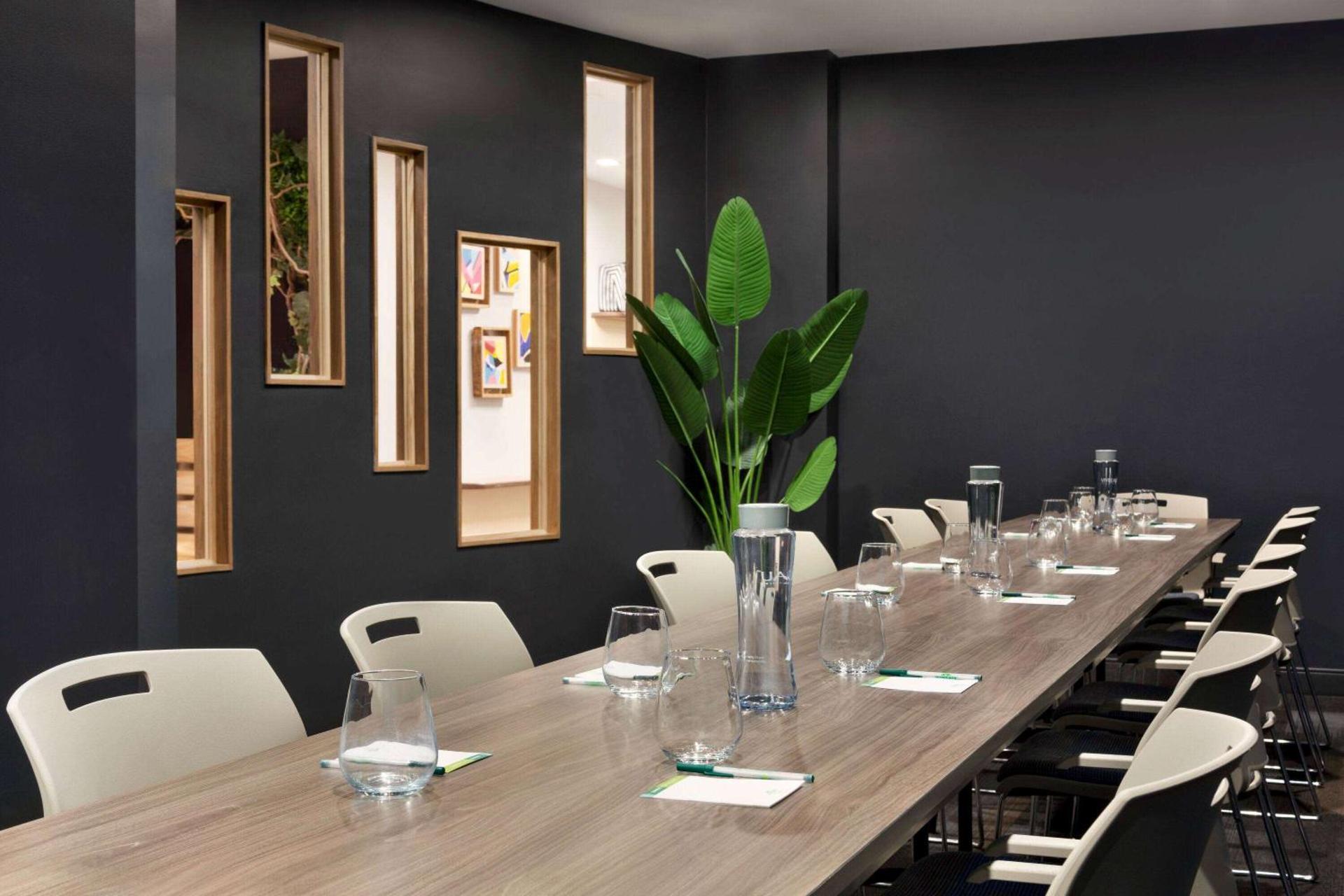 Meeting/conference room