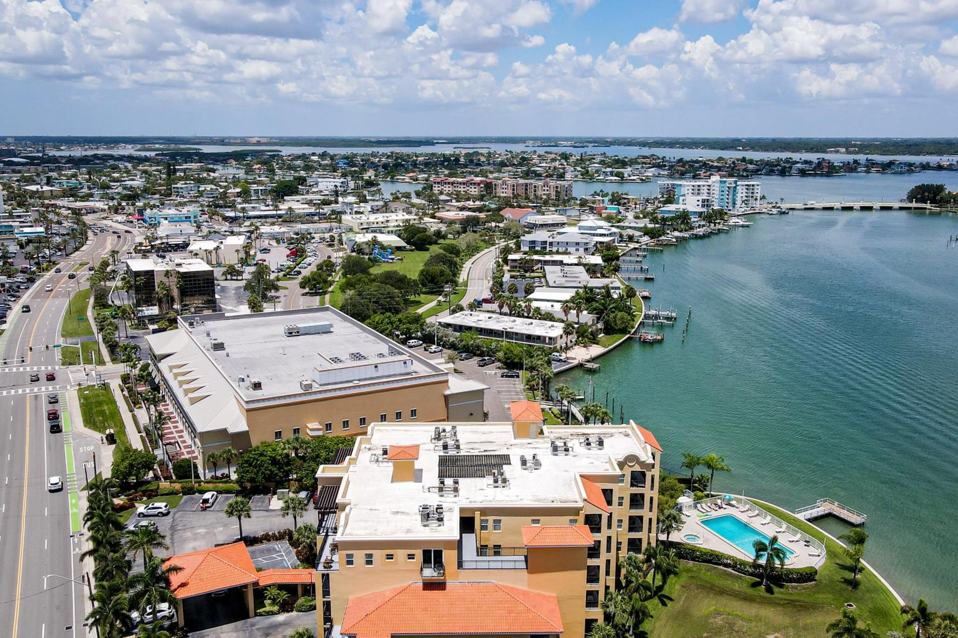 Palms of Treasure Island 108