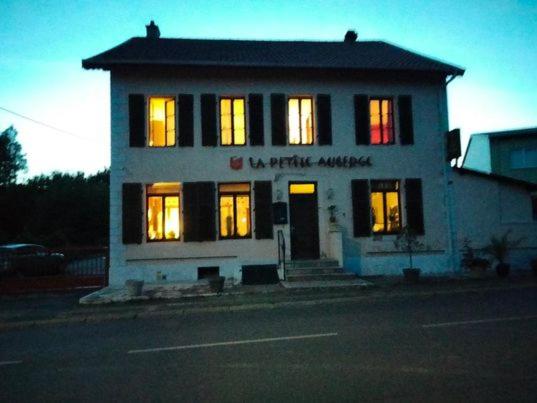 La Petite Auberge