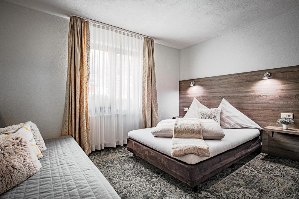 Apartments Leszek Elis 141