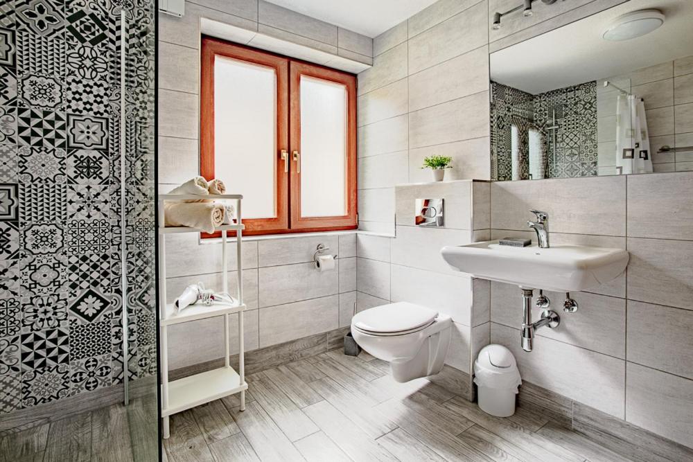 Apartments Leszek Elis 141