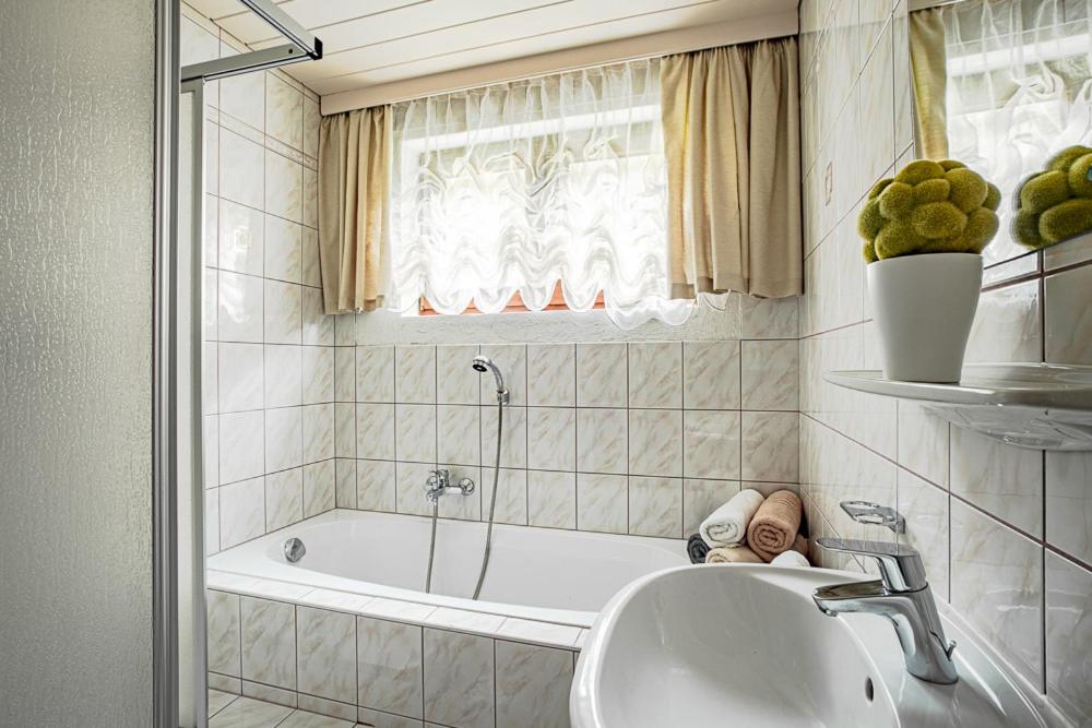 Apartments Leszek Elis 141