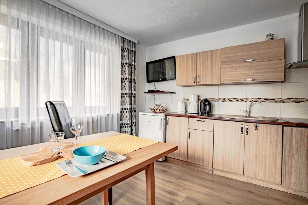 Apartments Leszek Elis 141