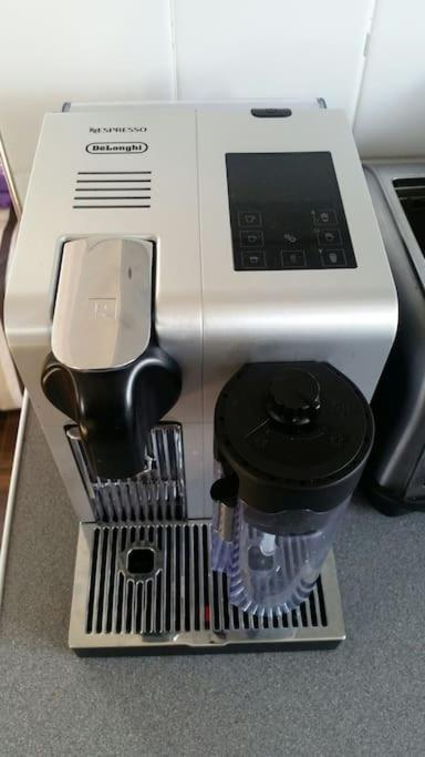 Modern Cosy Private Studio, WIFI, IP-TV, Must See