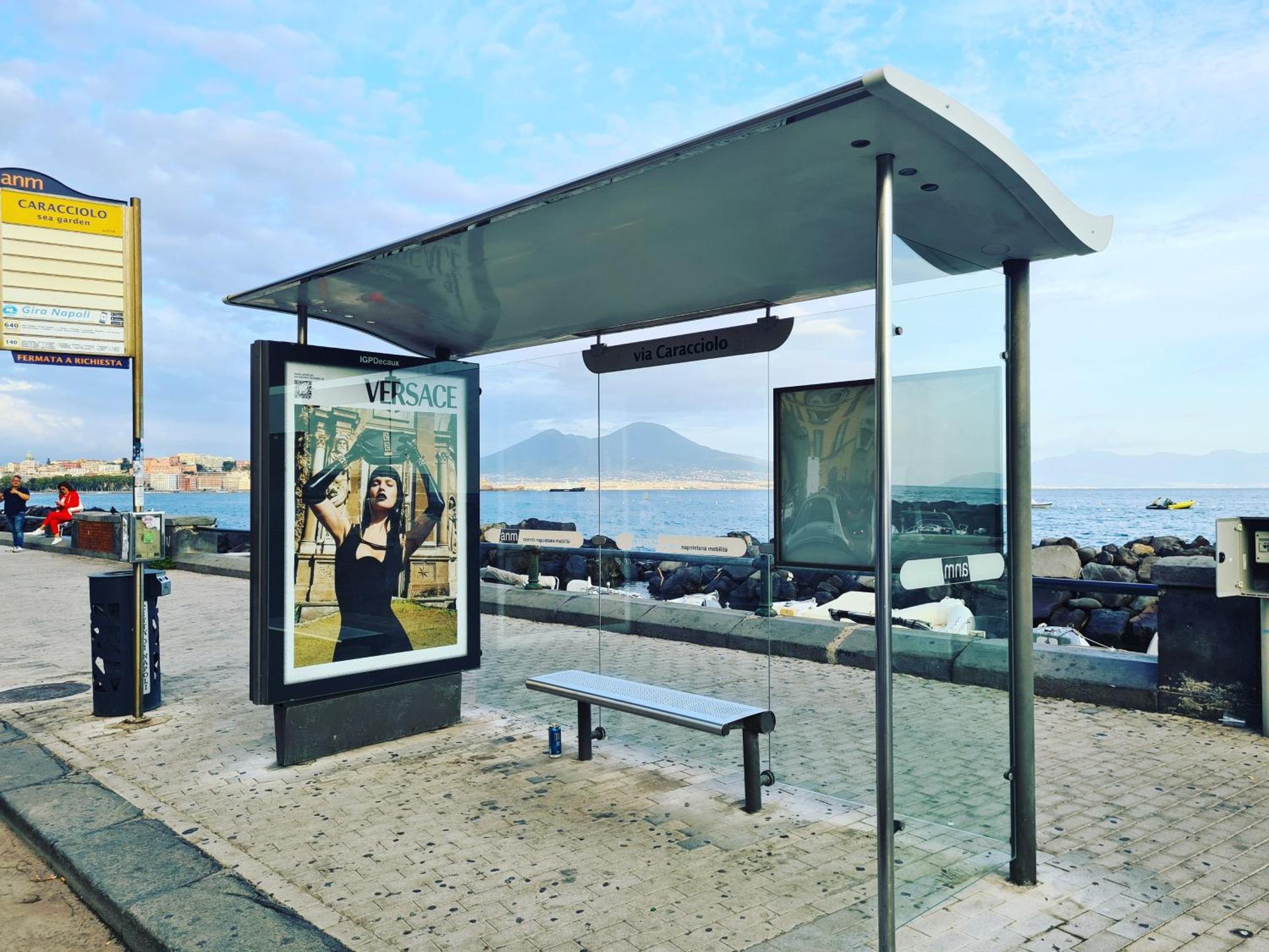 LA GIOIOSA NAPLES INN