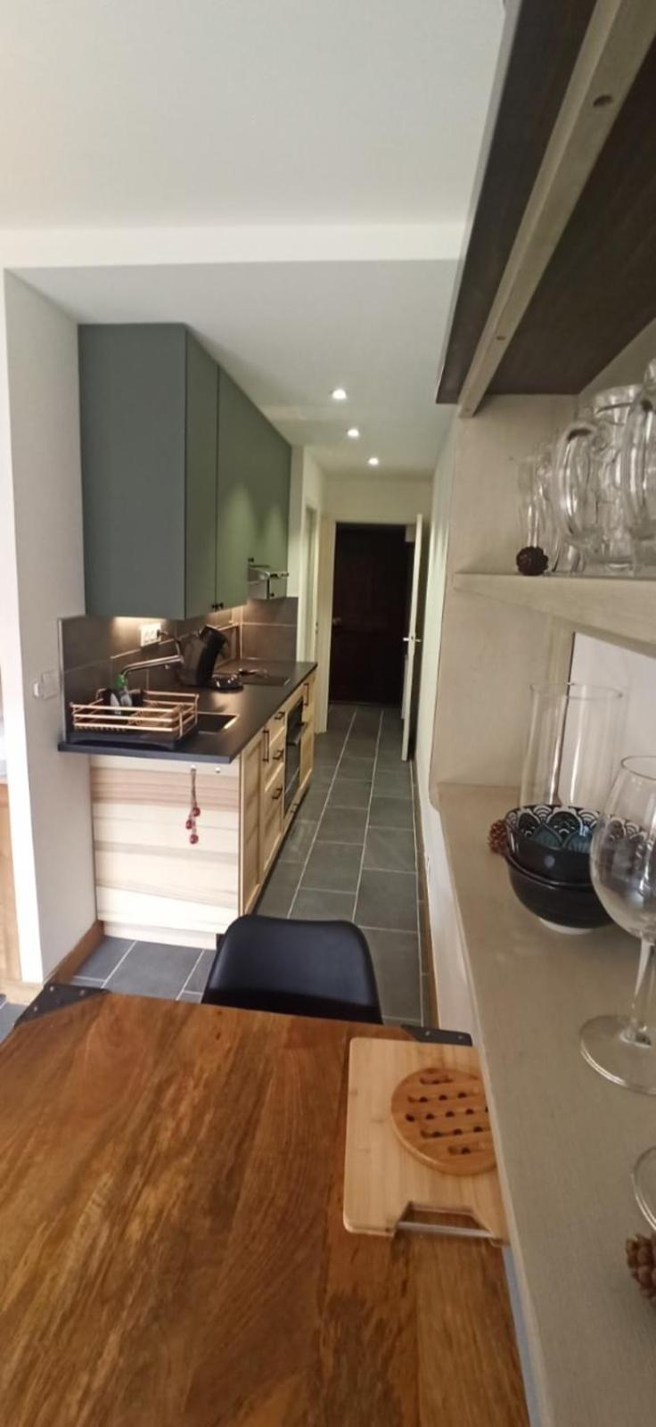 Bright 30 M With Balcony Center Villa