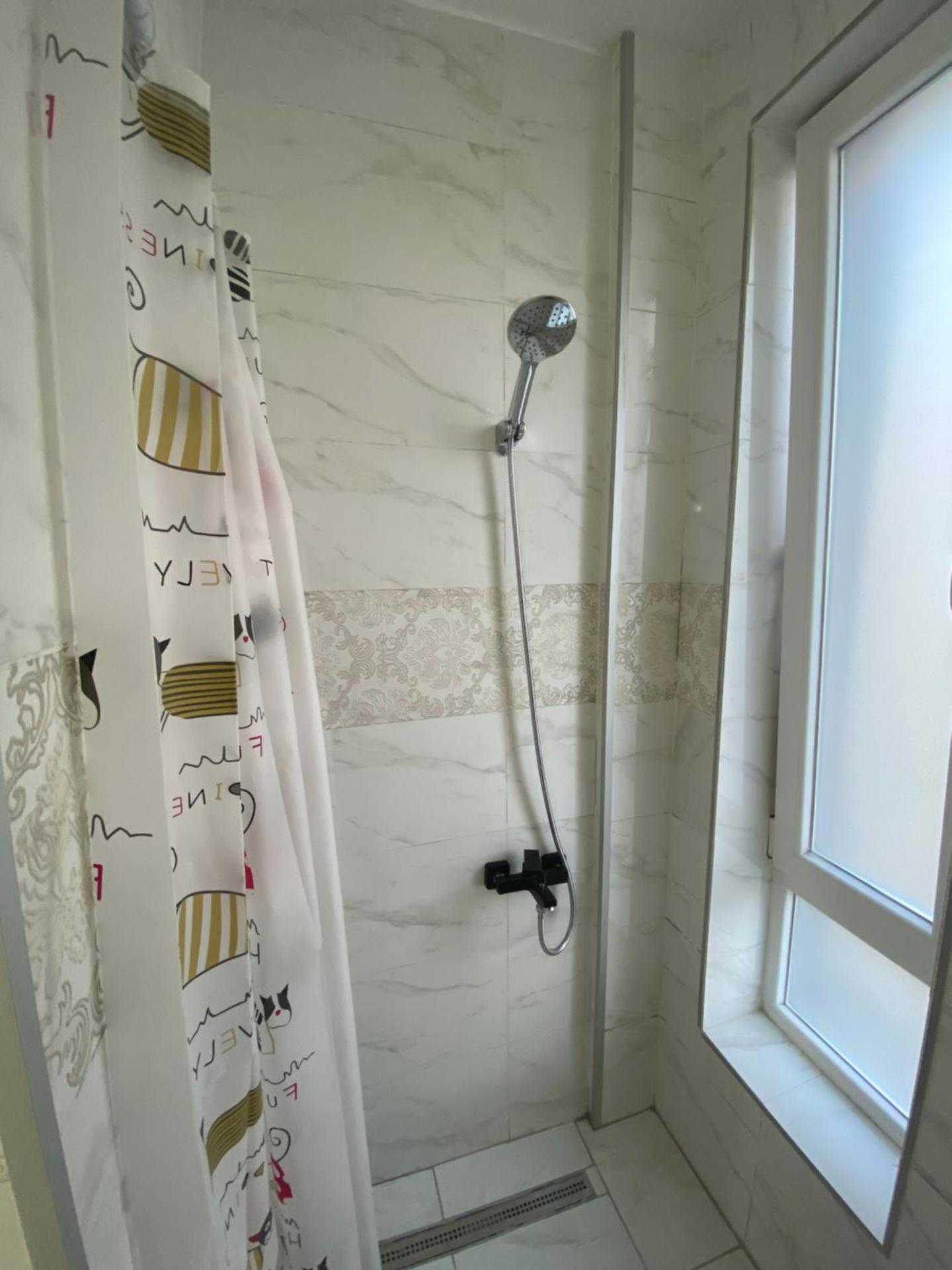 Inchiriez apartament nou cu posibilitate de parcare