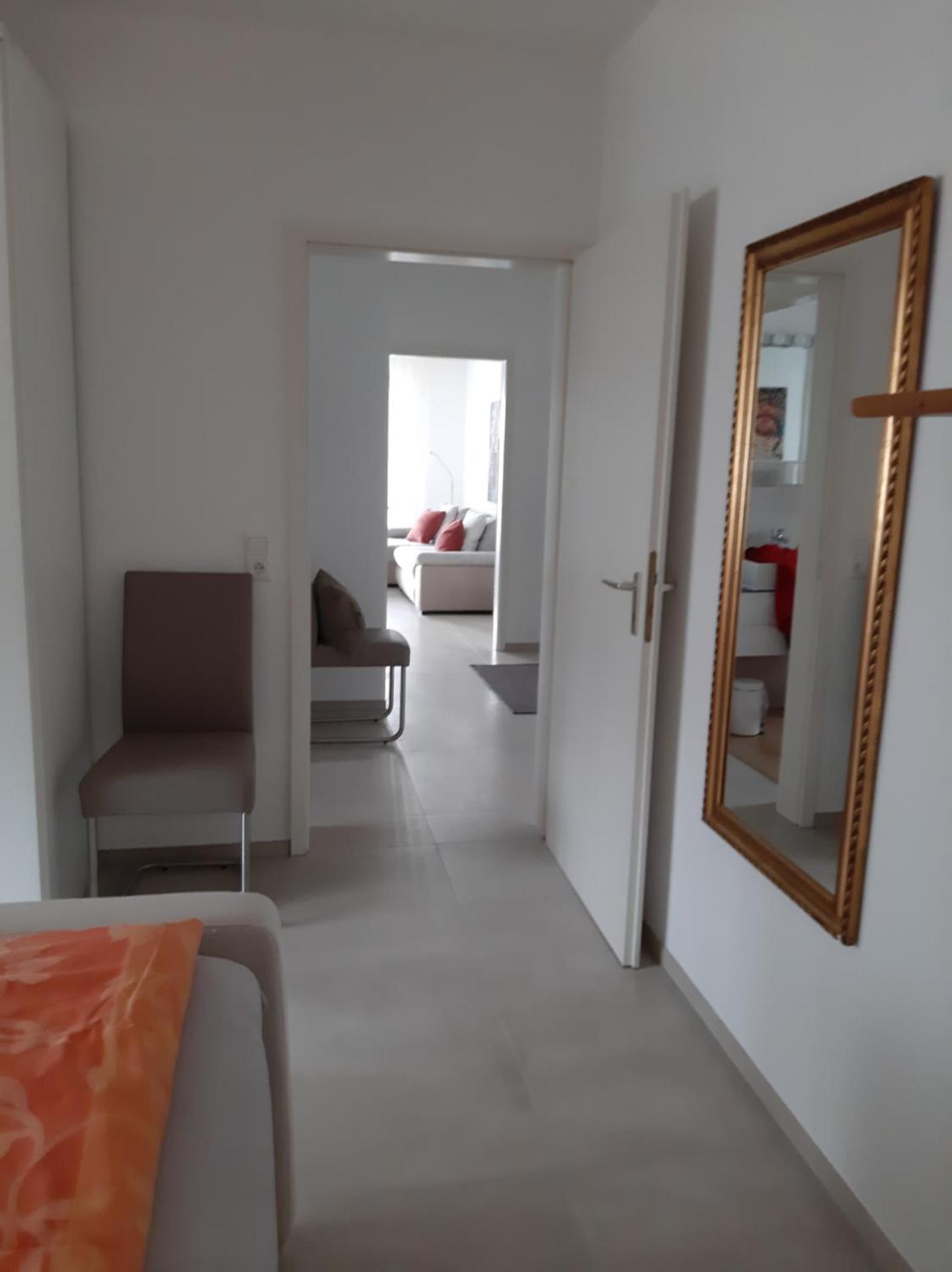 Ferienwohnung mit Seeblick und PKW Abstellplatz am Haus