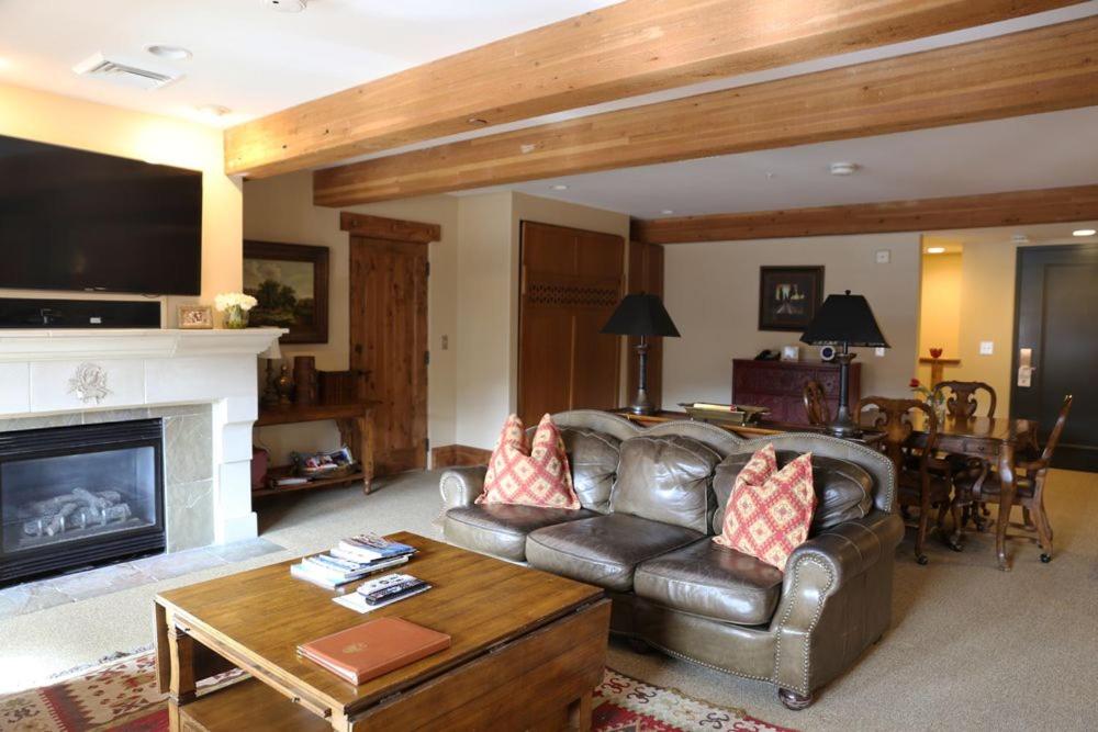 The Chateaux Deer Valley