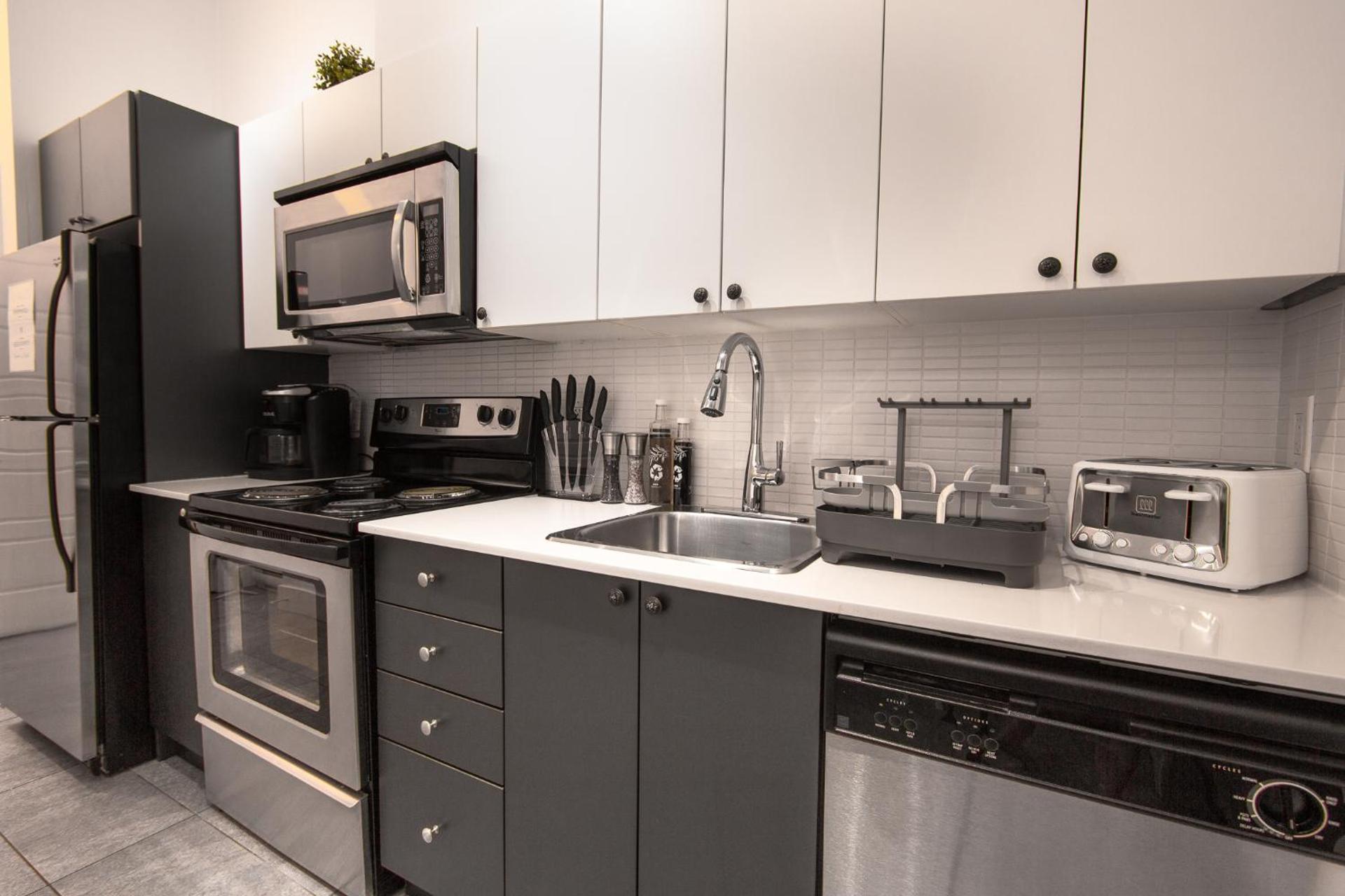 Kitchen or kitchenette