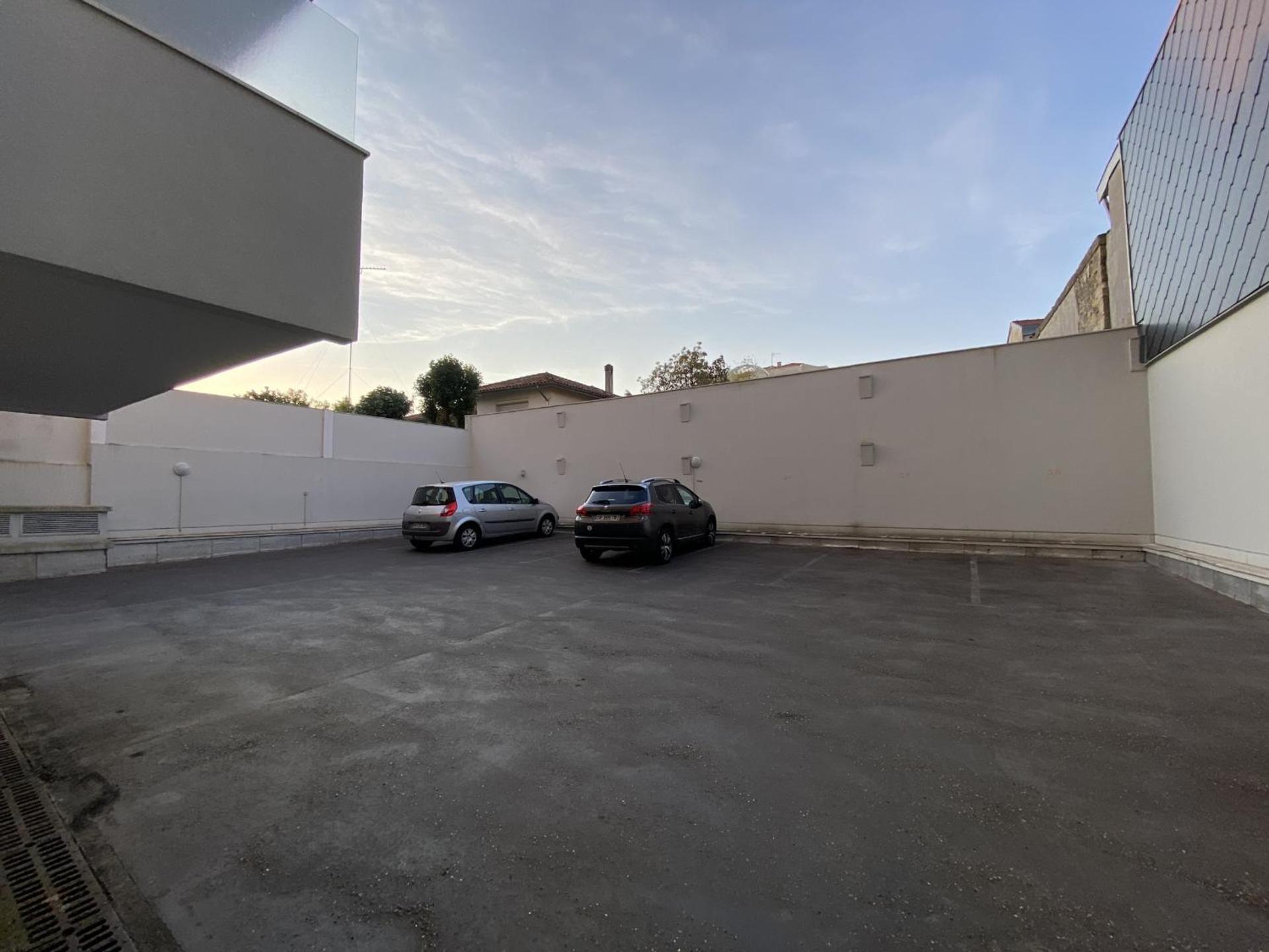 Appartement T2 avec terrasse, WiFi et parking au centre-ville d'Arcachon - FR-1-374-188