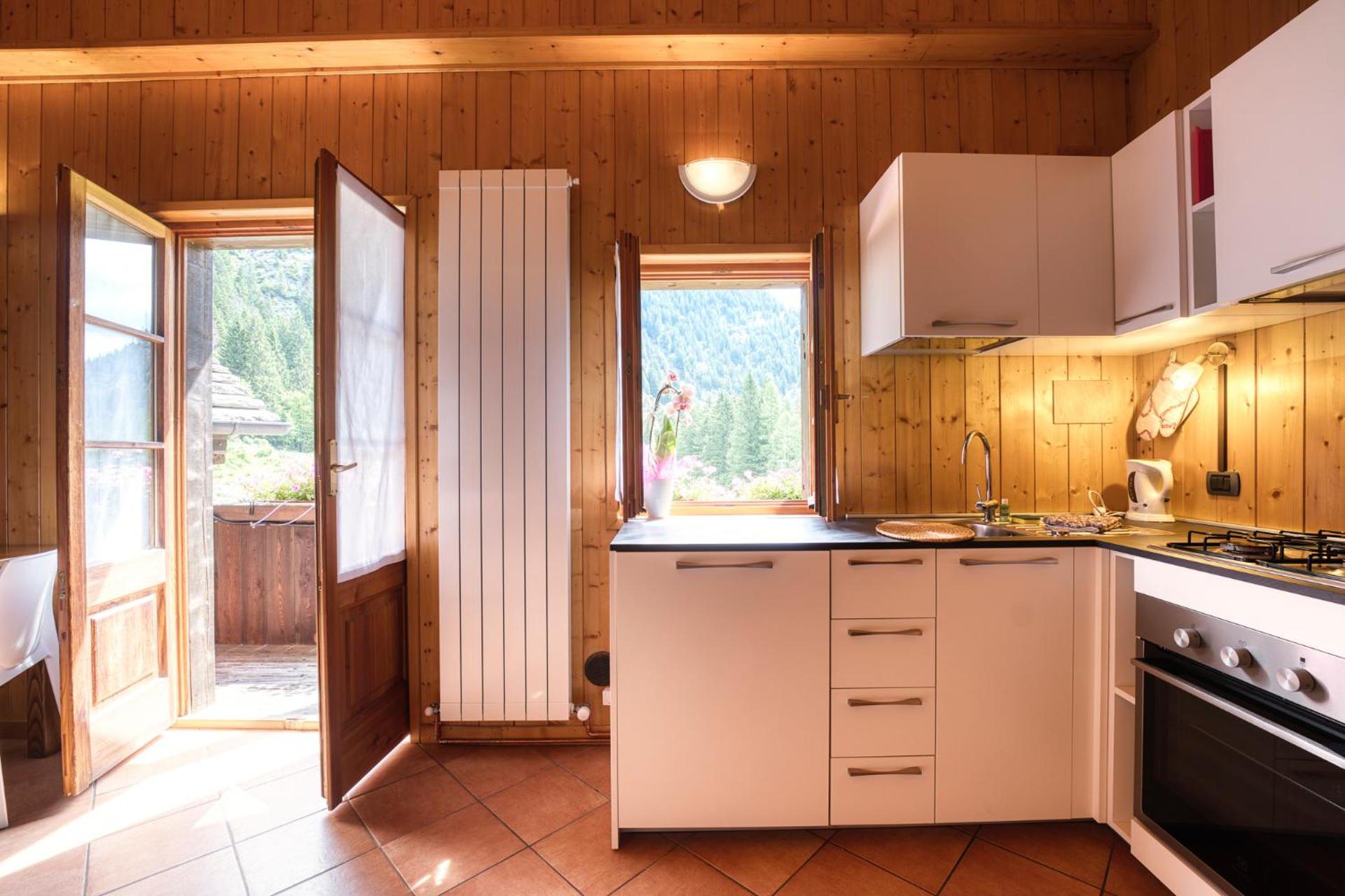 Kitchen or kitchenette