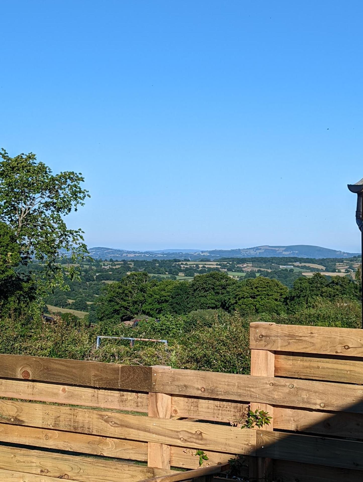 Red darren luxury hut