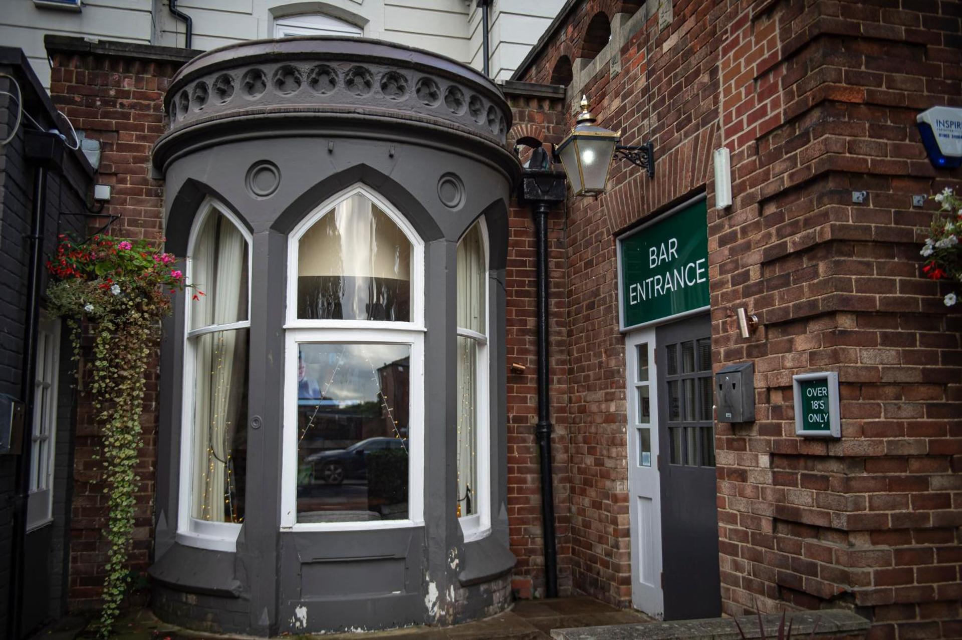 Highfield Hotel By Greene King Inn