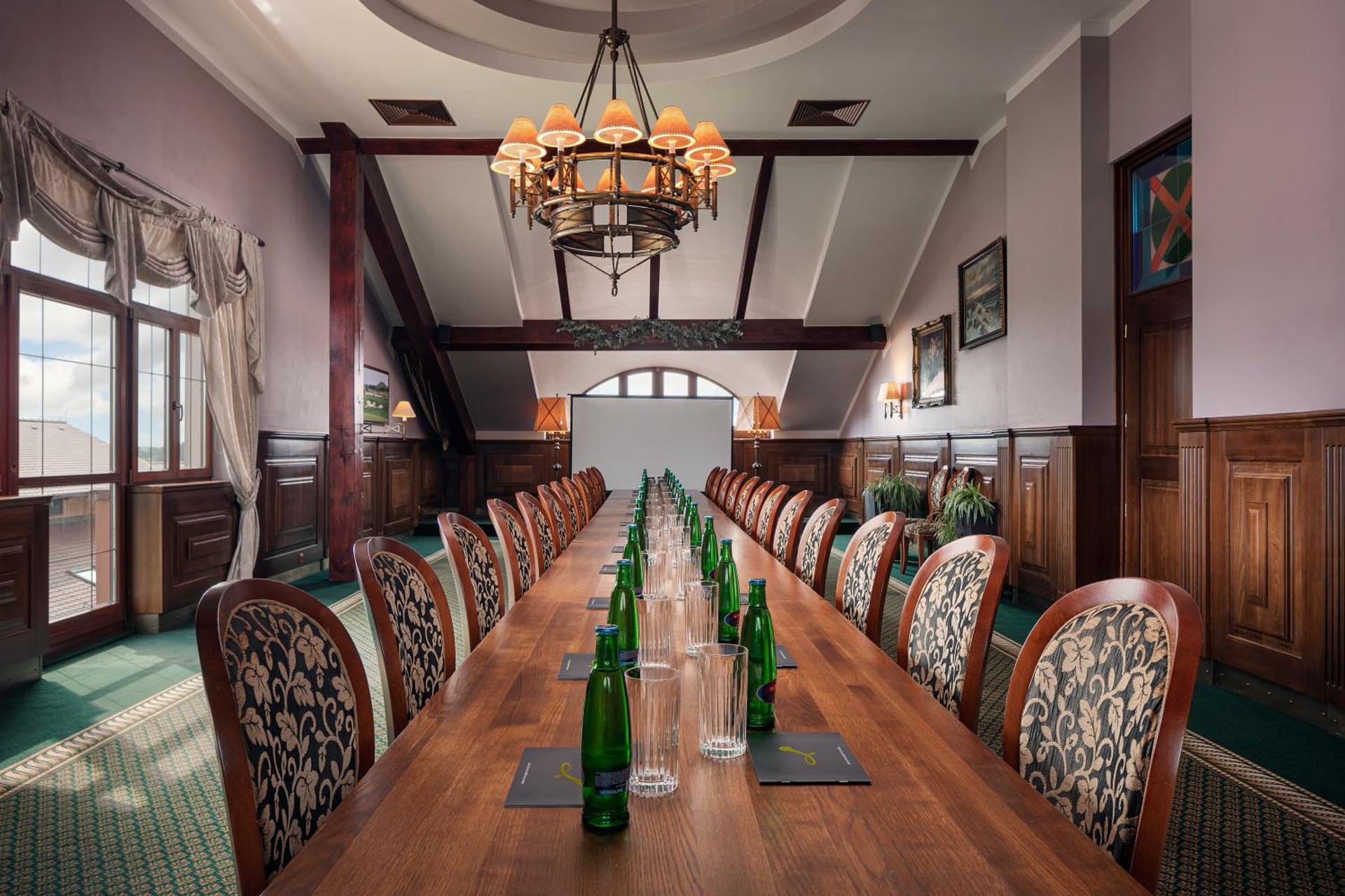 Meeting/conference room