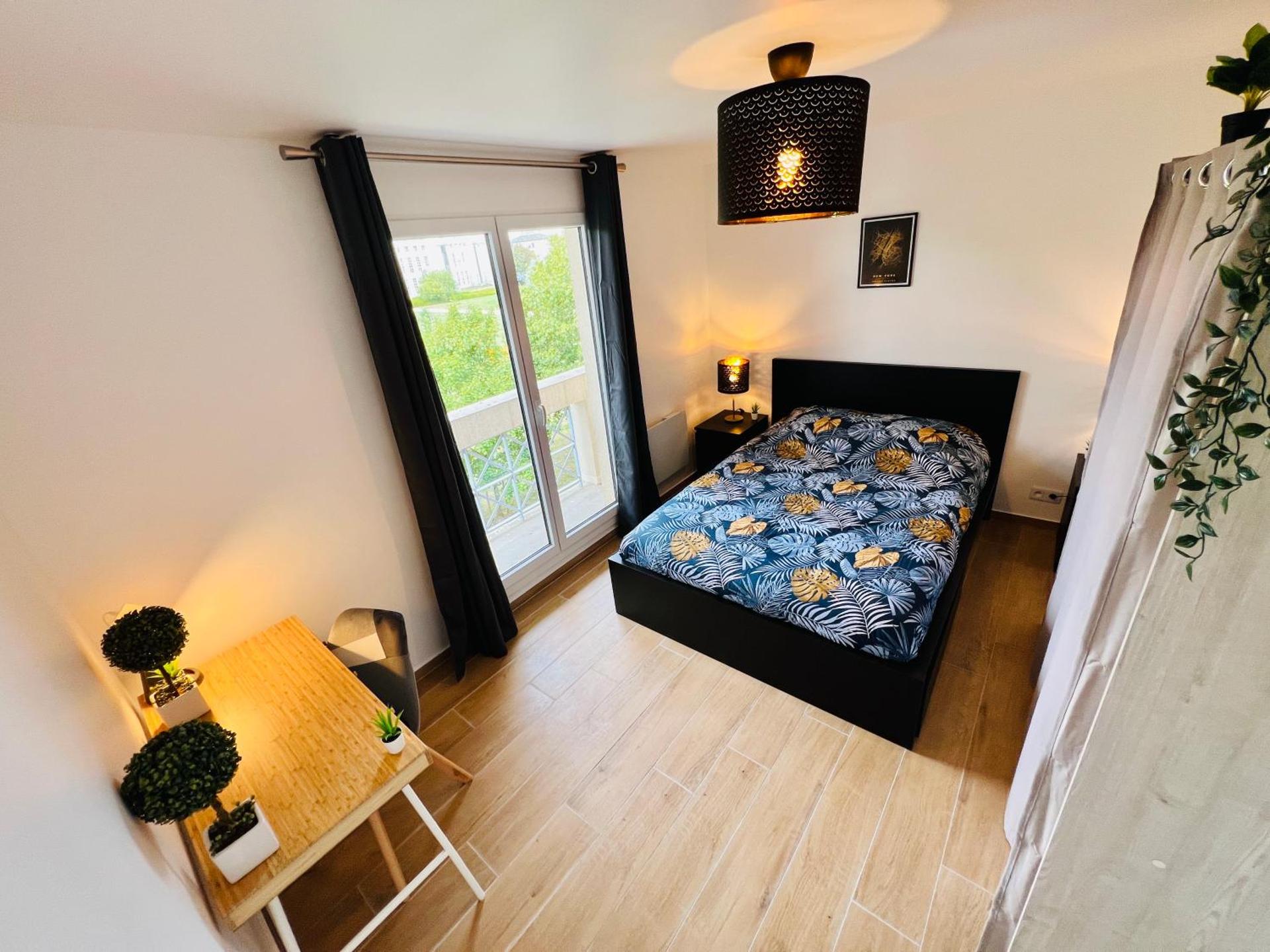 Photo of the whole room