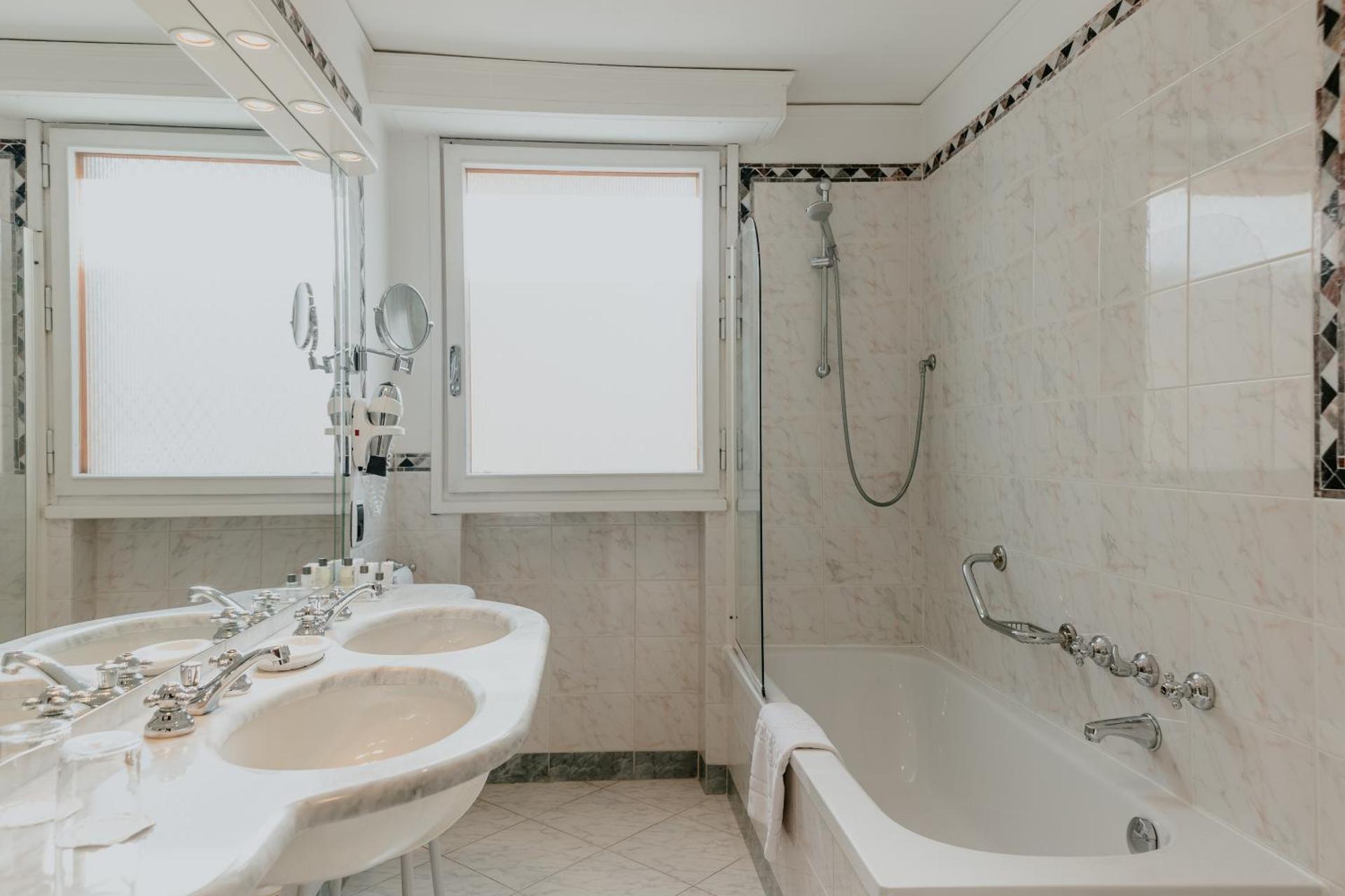 Superior Triple Room