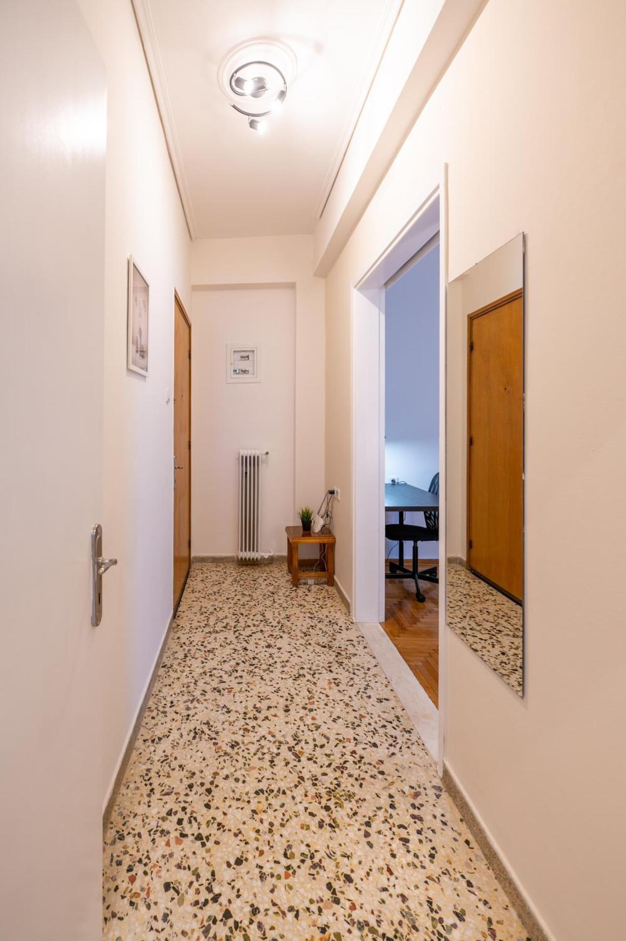 Διαμέρισμα 55 τ.μ. στο κέντρο με δωρεάν πάρκινγκ