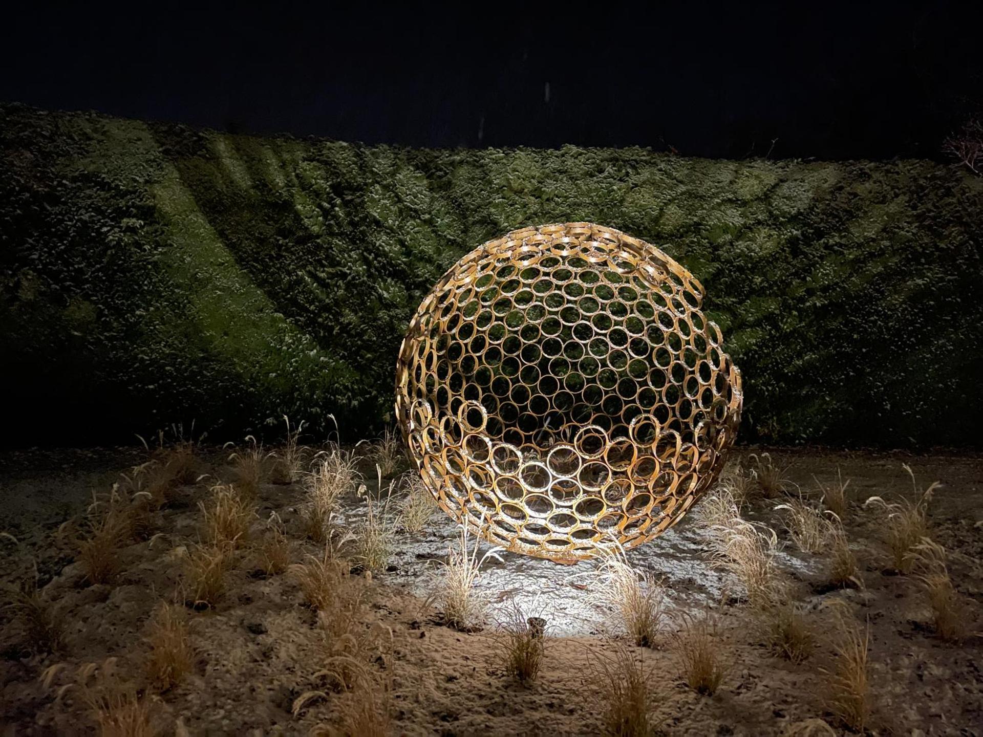 2 bedroom 17th Century Barn with surround sound TV in quiet village near great pubs and walks