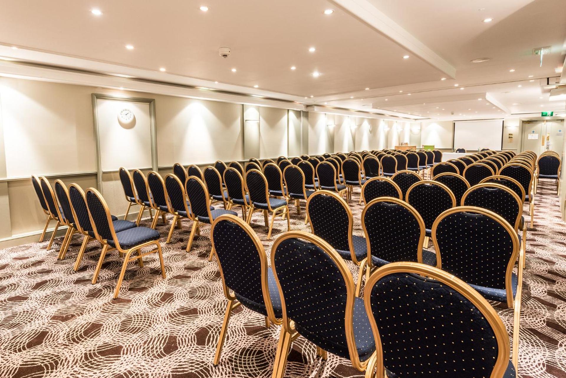 Meeting/conference room