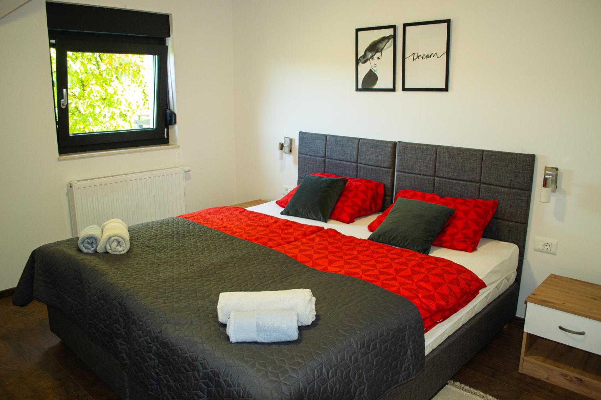 Kraljeva hiža - Apartmani i sobe Kralj