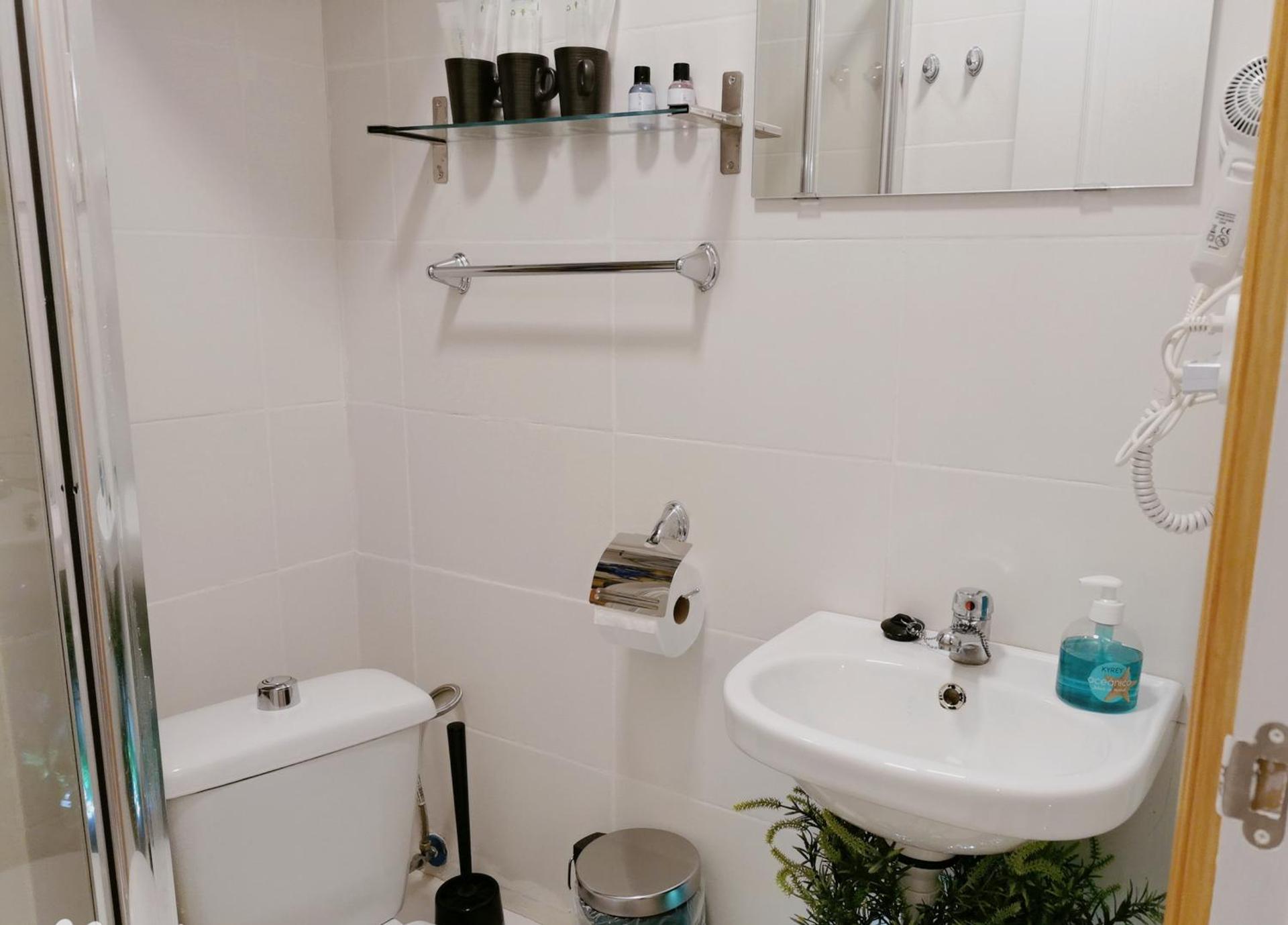 Barcelona CoronaHostal