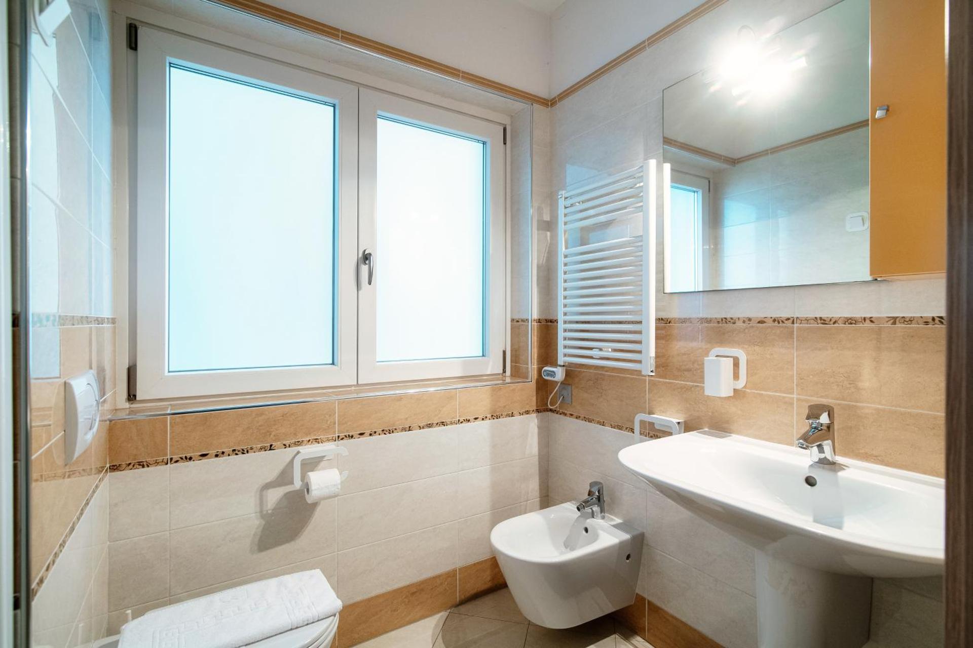 Prestige 7 by Quokka 360 - quiet studio with balcony