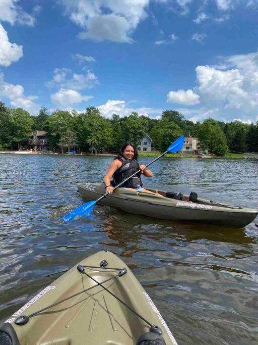 Casa Rosado @ Pocono II by Lake Hot Tub Camelback