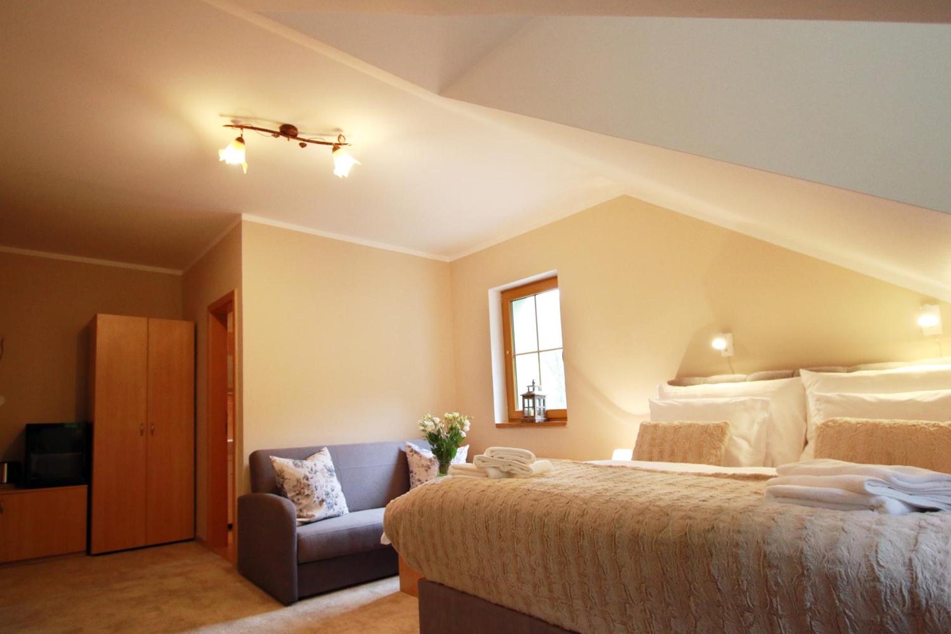 Deluxe Double Room with Extra Bed