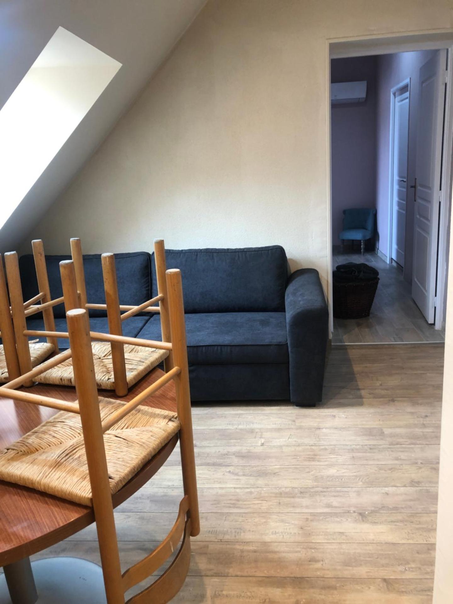 Logement 4 personnes avec piscine intérieure 31 degrés zoo de la FLECHE 24 h du Mans