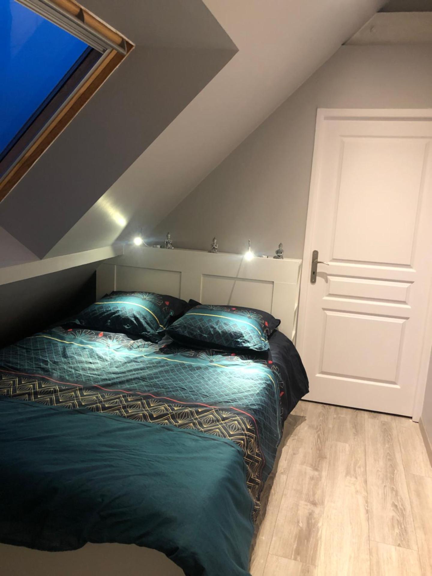 Logement @ 10 personnes avec piscine intérieure 31 degrés zoo de la FLECHE 24 h du Mans