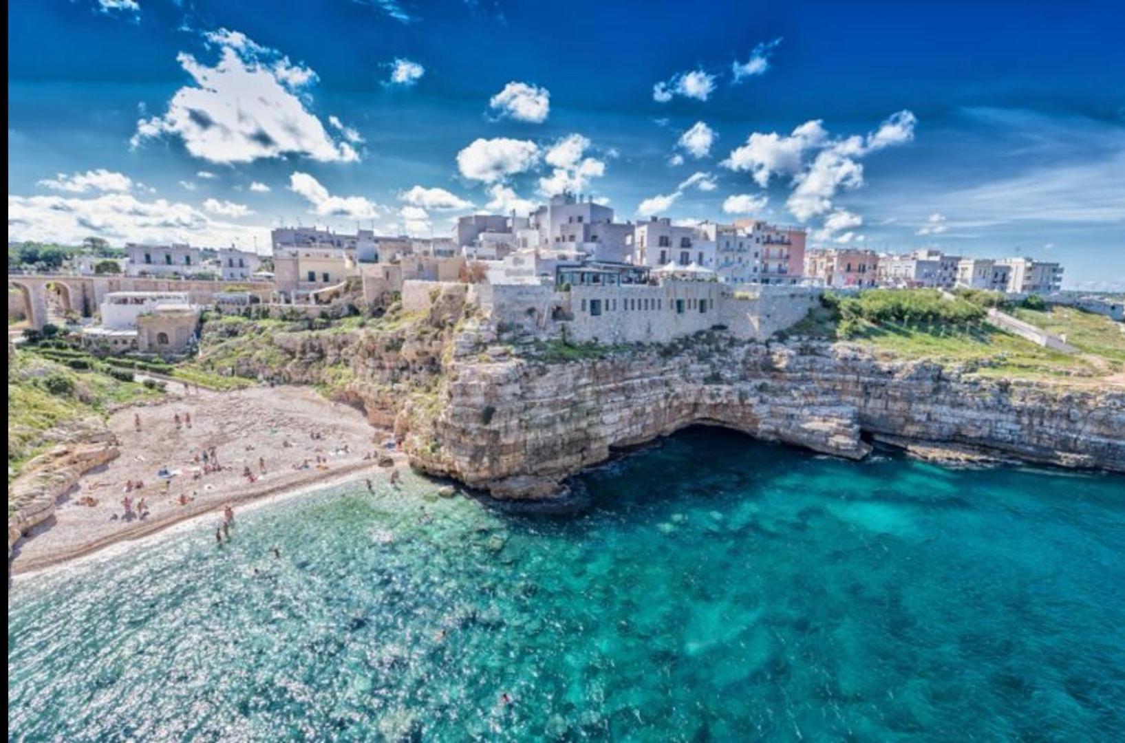 Case vacanza e camere in Villa Isabella con parcheggio custodito e wifi