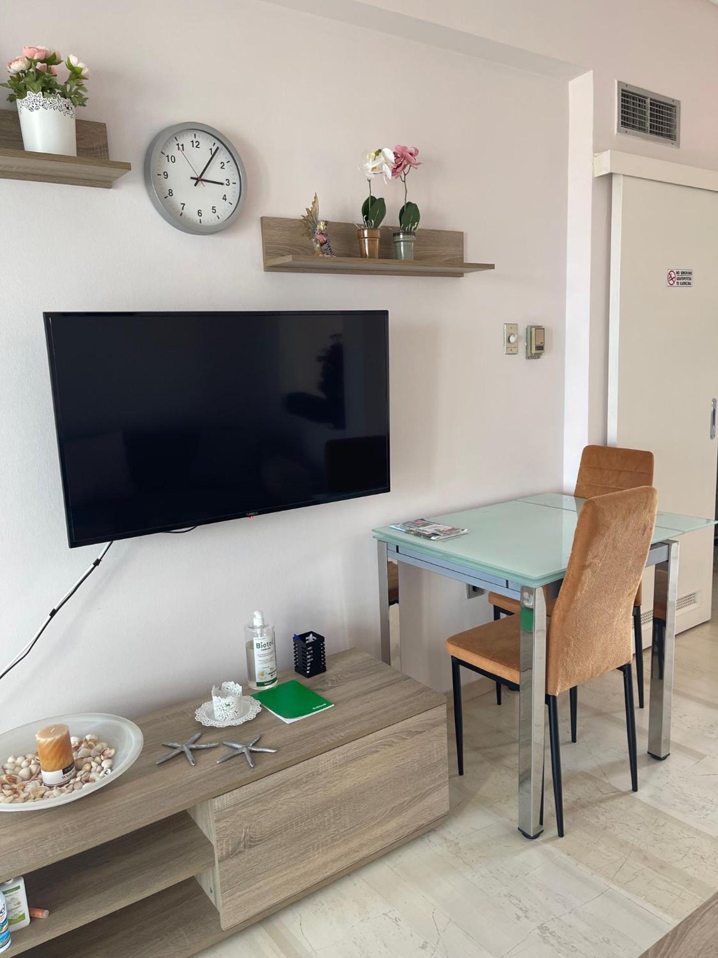 Sunrise pearl in Attika Riviera apt and Parking