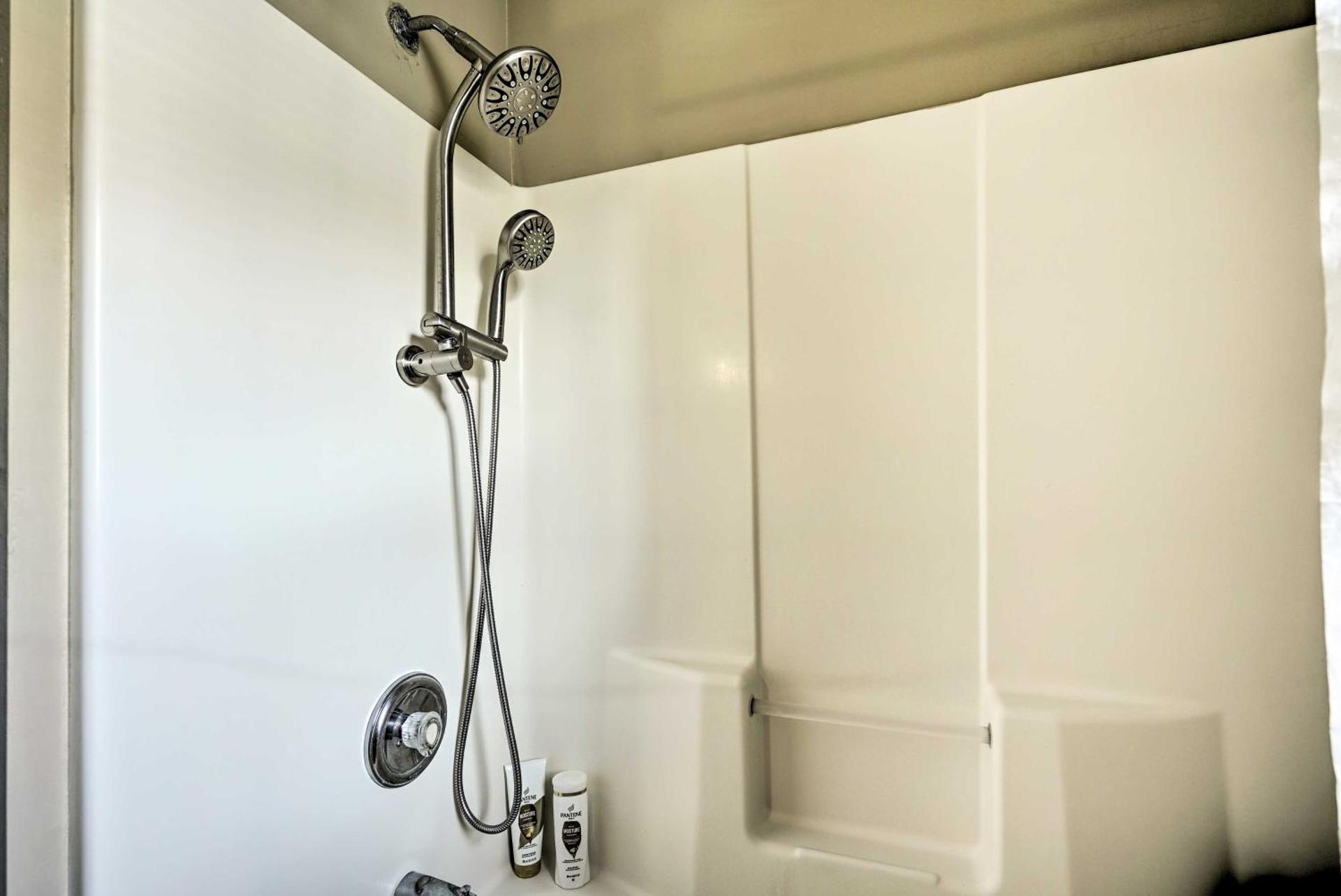 1 Mi to Beach and Casinos Home in Atlantic City!