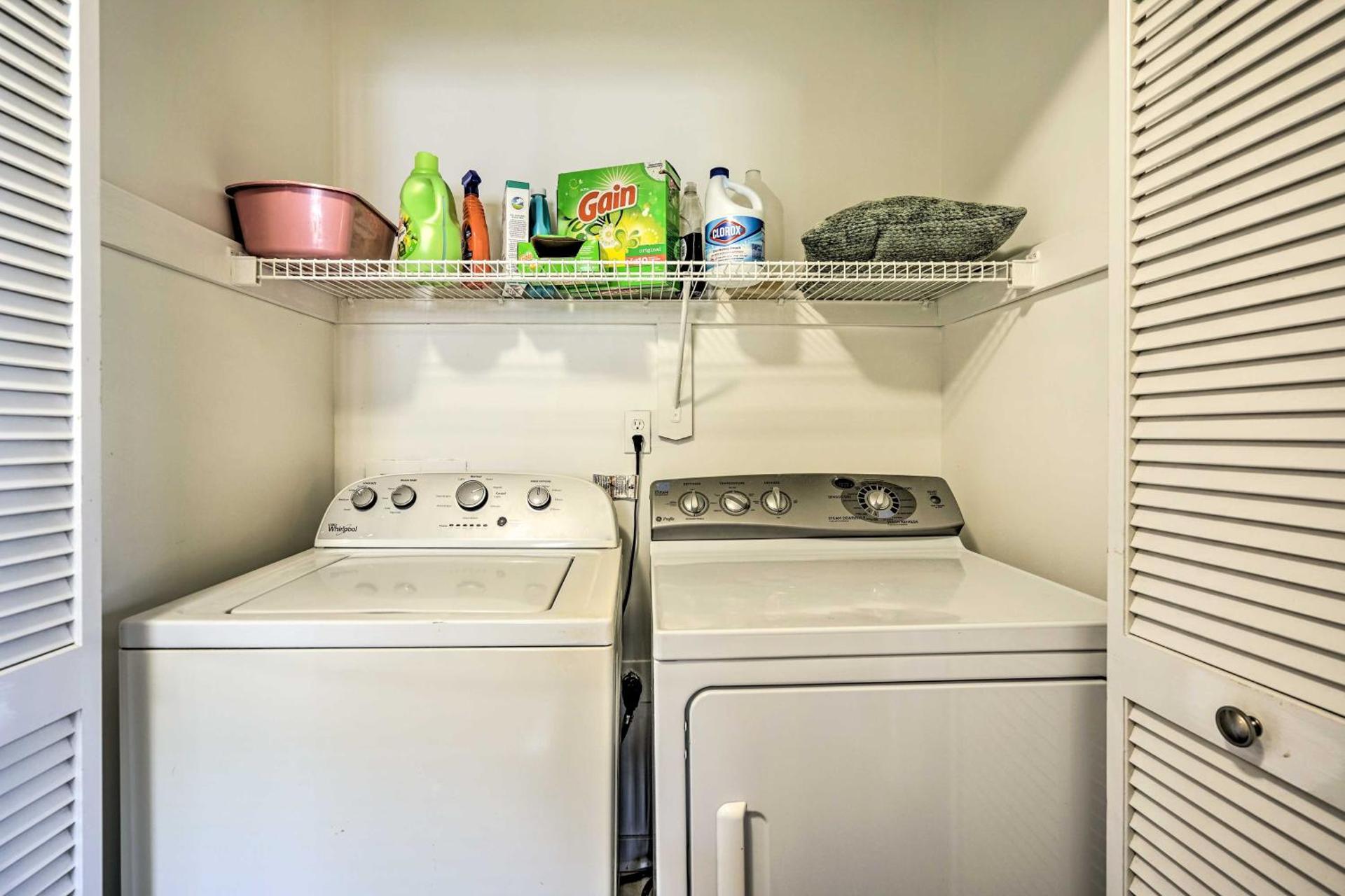 1 Mi to Beach and Casinos Home in Atlantic City!