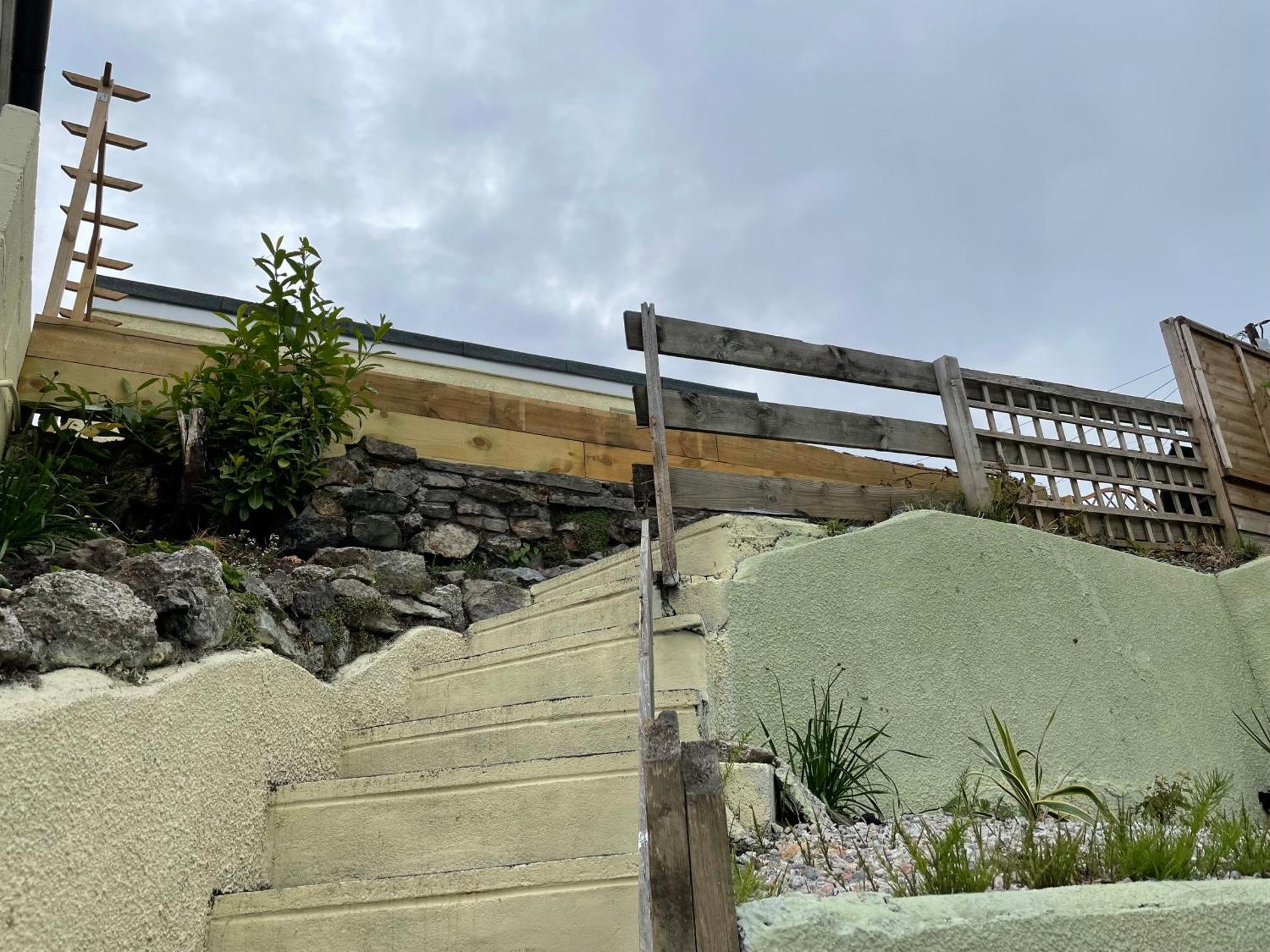 Buttercup Cottage, located in the gateway to Eden!