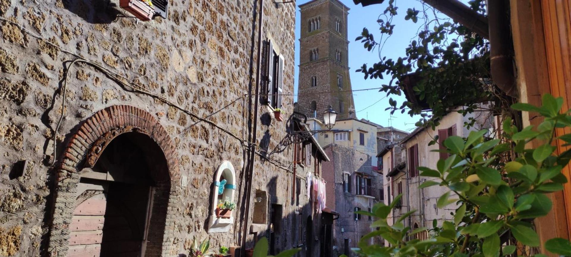 Radici Etrusche Sutri