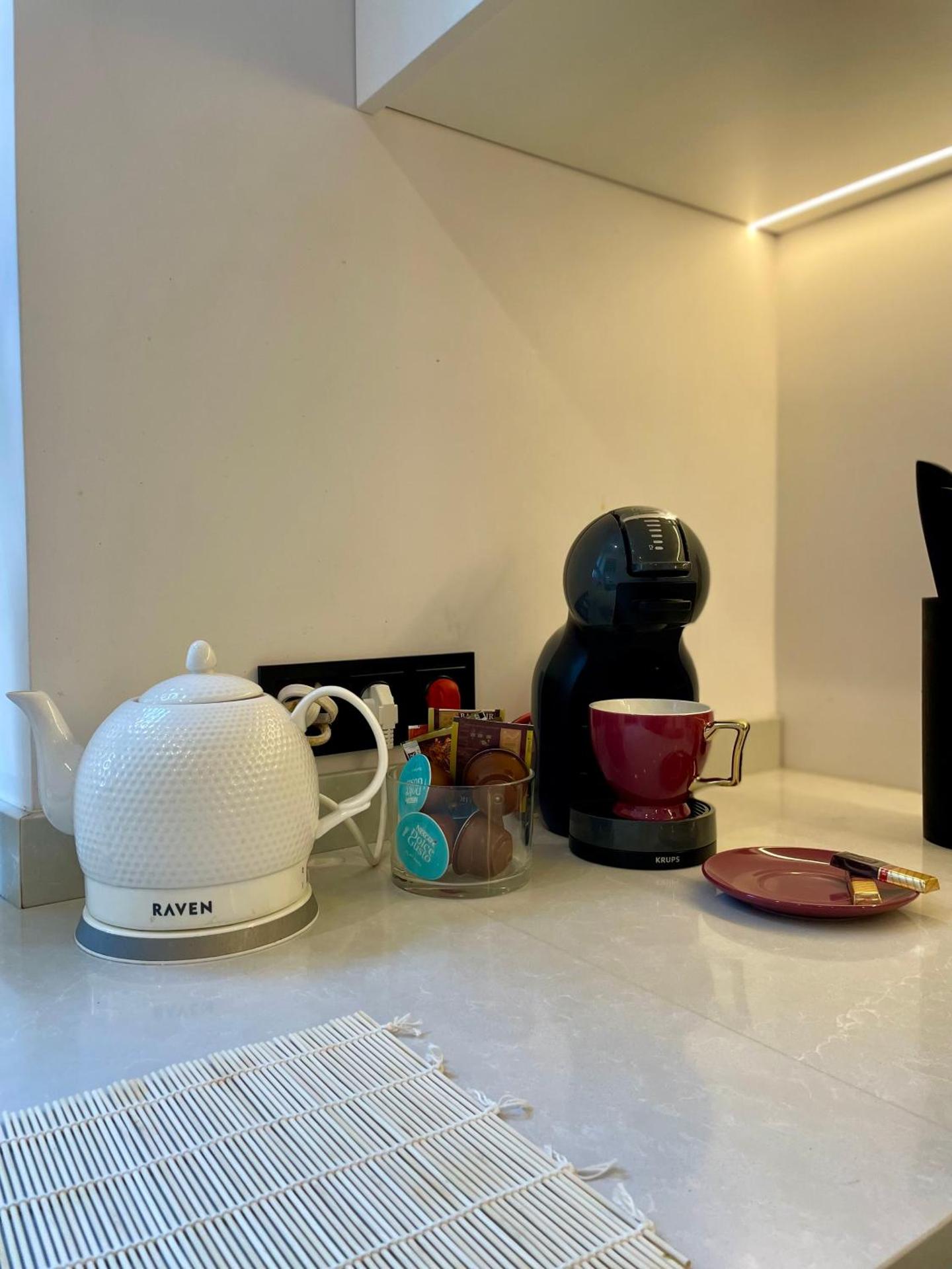 Coffee/tea facilities