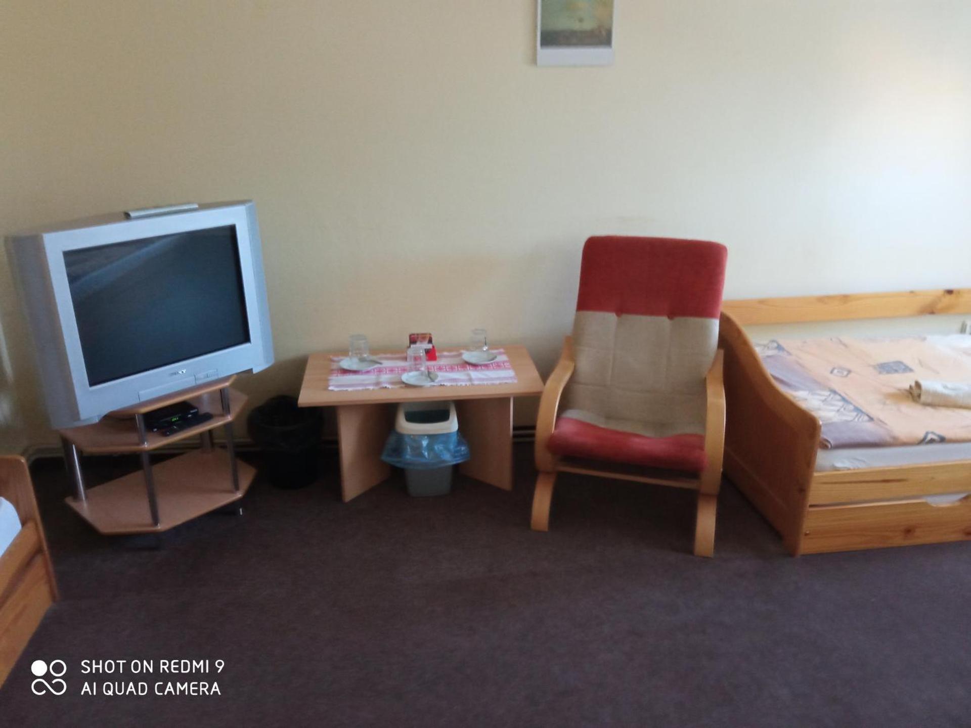 Restaurant-Penzión HEVIL