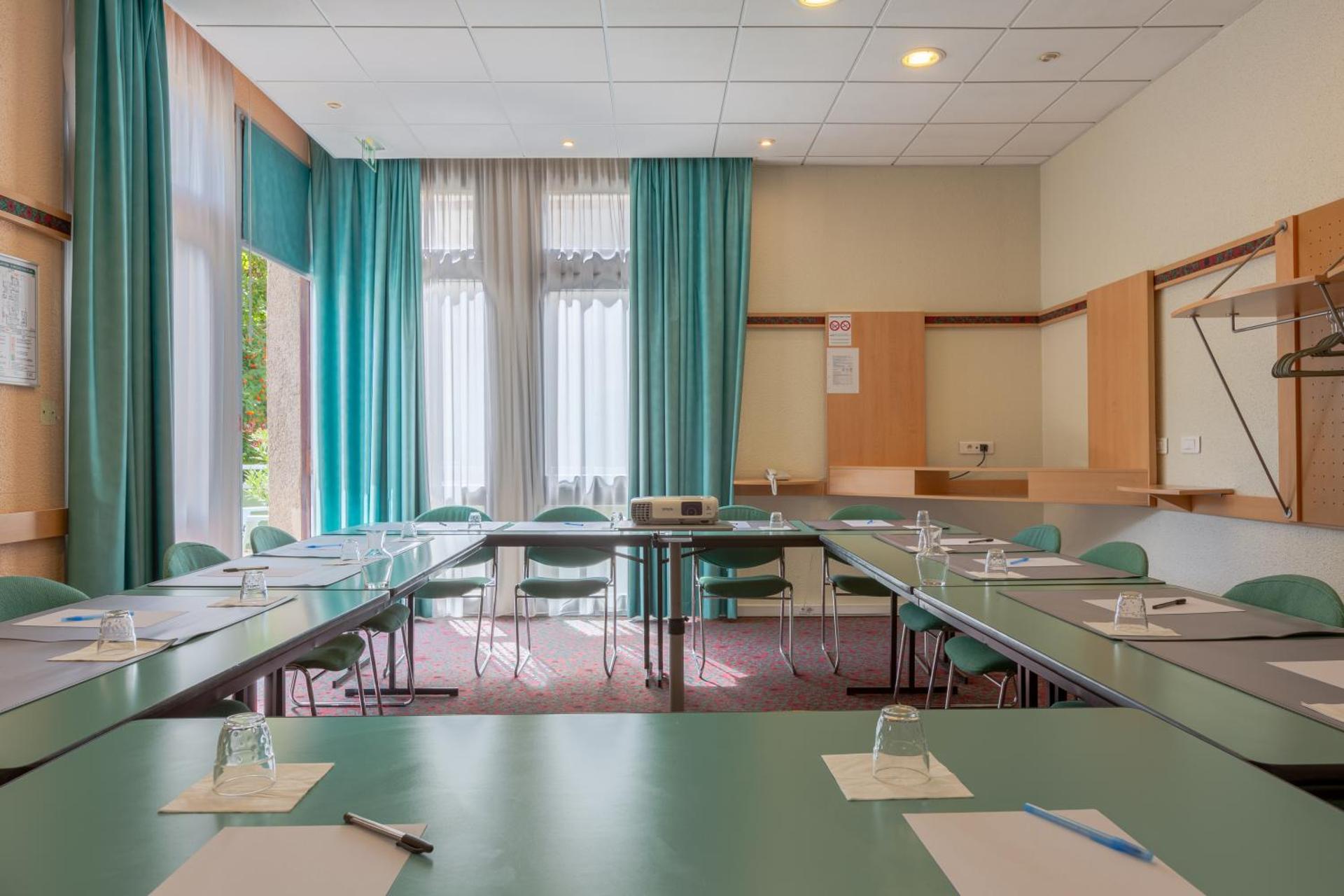 Meeting/conference room