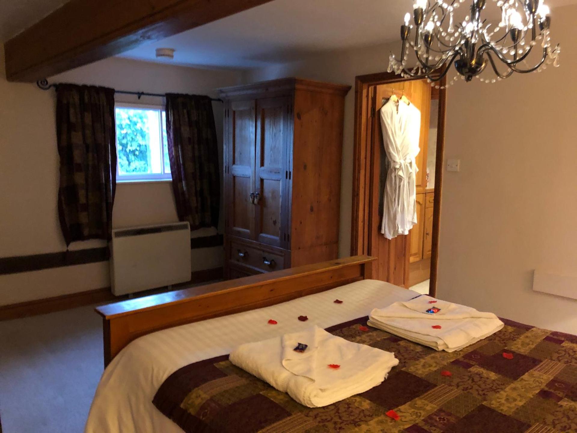 The Walnuts Country House