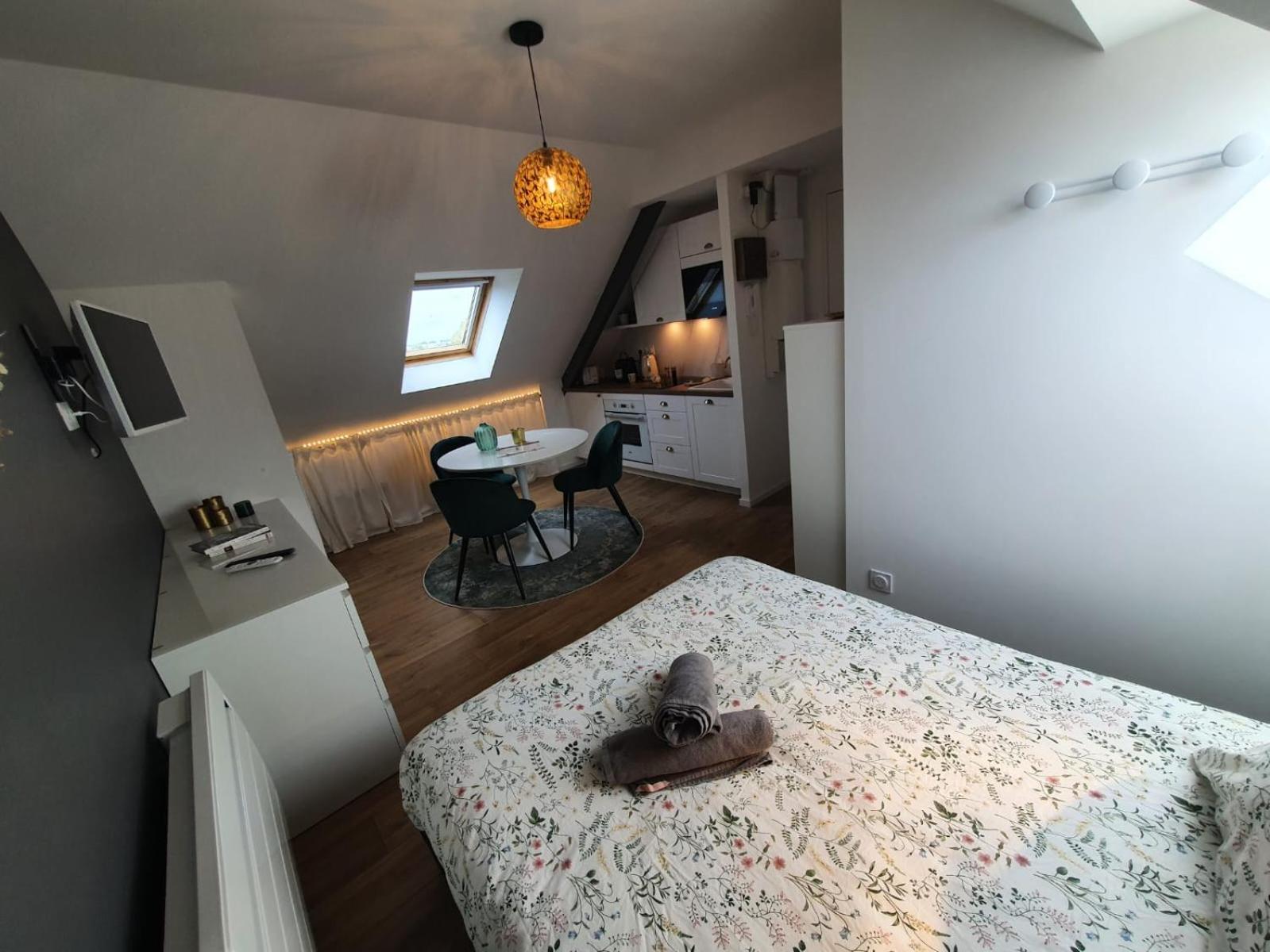 La Palme d'Or by Madame Conciergerie