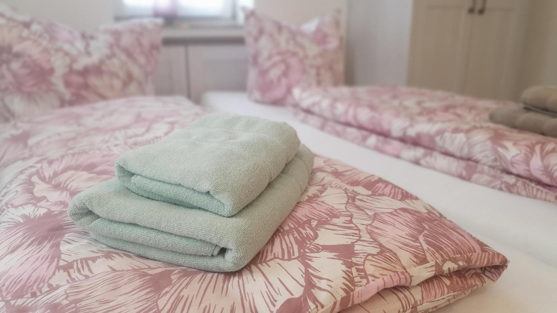 Ferienwohnungen Thon an der Schloßruine